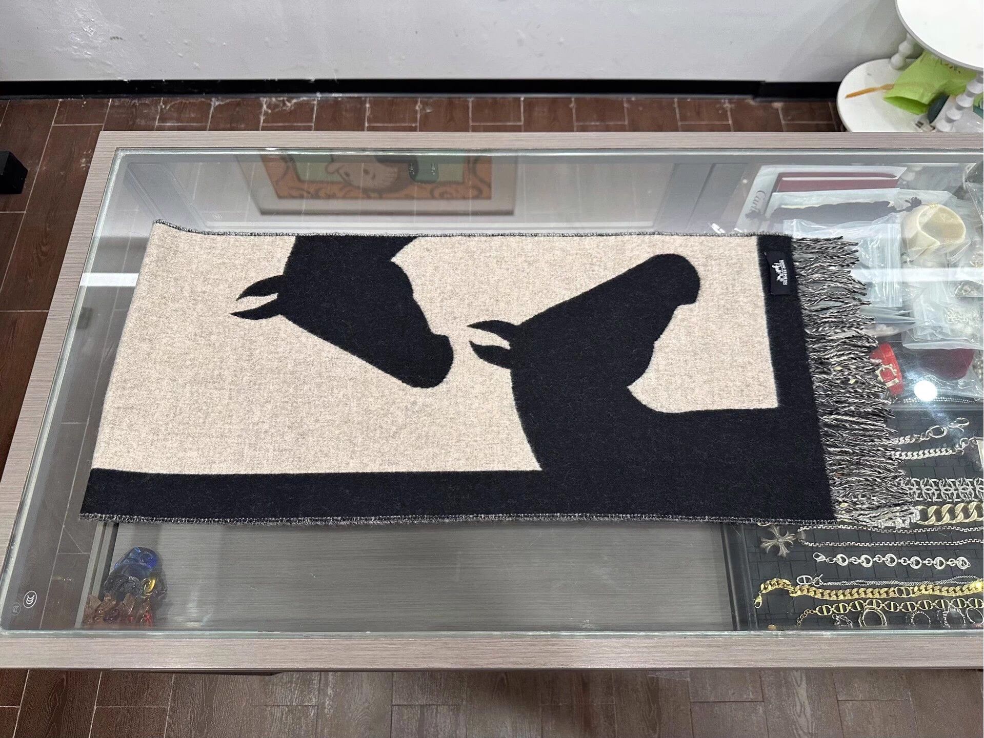Hermes Hermes Casaque Love Story Black/White Horse Head Scarf Size ONE SIZE - 5 Thumbnail