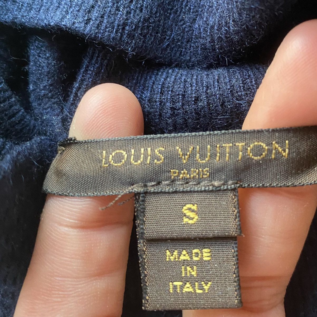 Louis Vuitton Fall05 Leather Elbows Patch Mock Neck Sweater Size US S / EU 44-46 / 1 - 8 Thumbnail