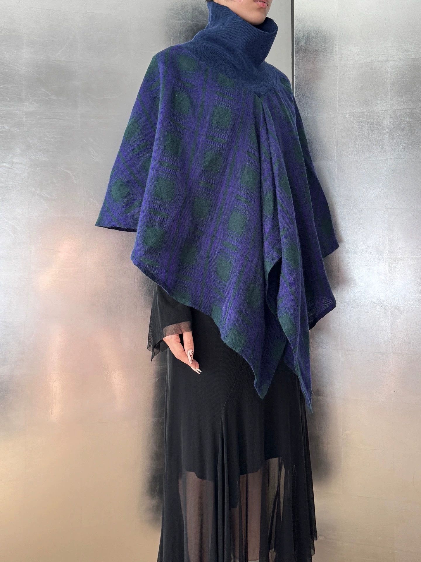 Yohji Yamamoto Yohji Yamamoto Wool Turtleneck Cape Top Size 2 Size XS / US 0-2 / IT 36-38 - 7 Thumbnail