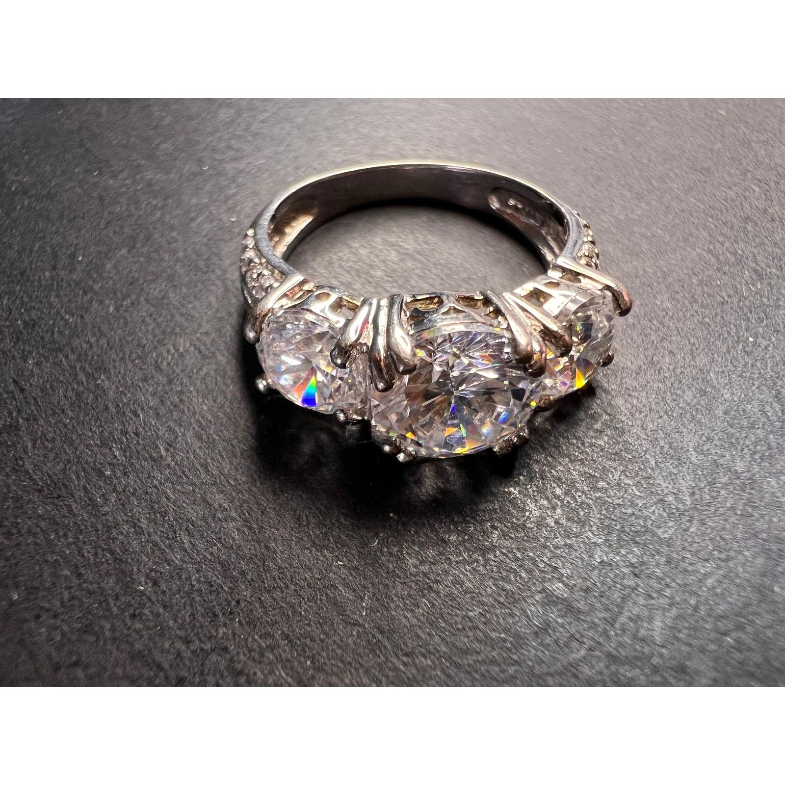 Other Vintage 3 stone CZ sterling silver ring size 7 Size ONE SIZE - 10 Thumbnail