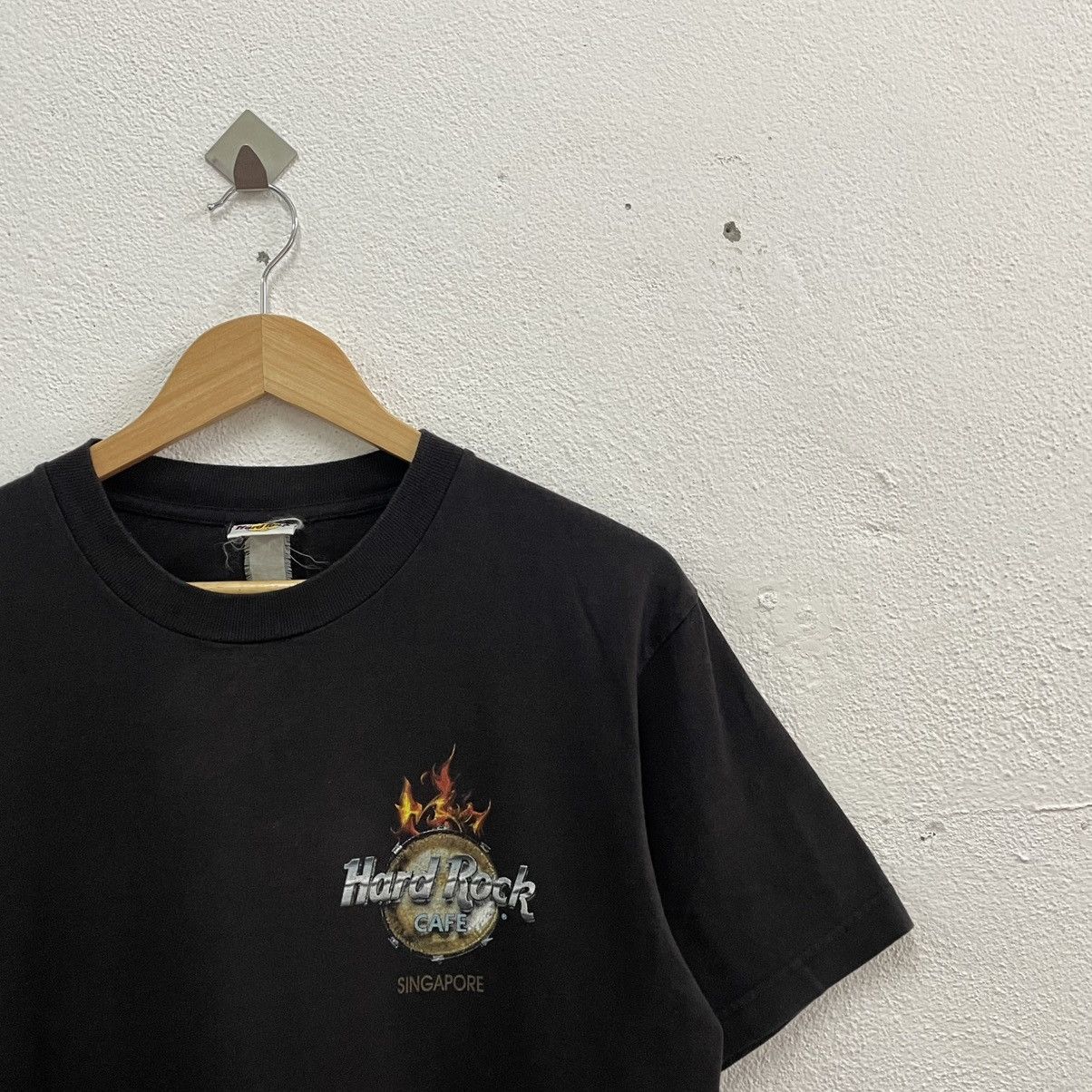 Hard Rock Cafe 🔥Vintage 90s Hard Rock Cafe Singapore Big Logo Tee Size US L / EU 52-54 / 3 - 4 Thumbnail