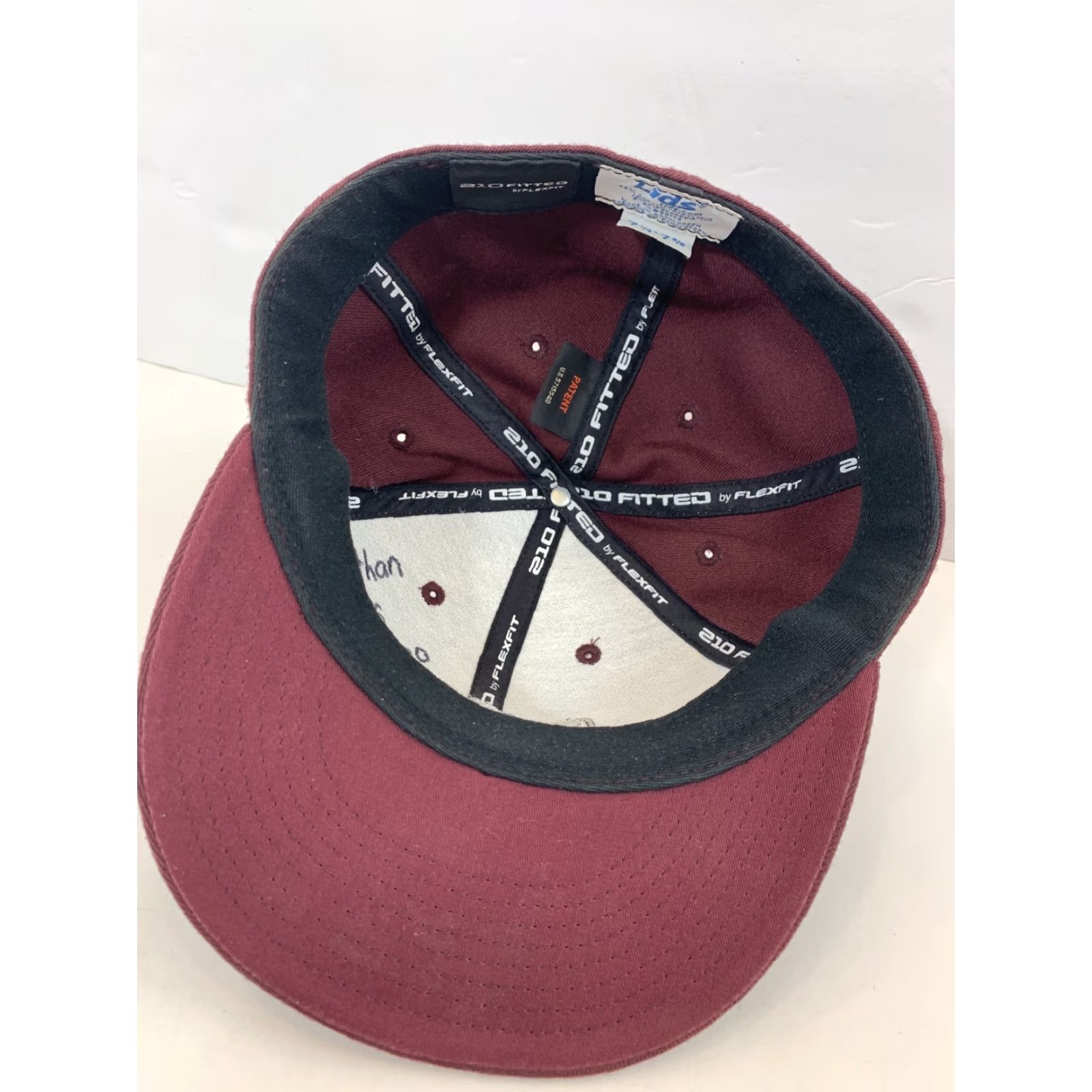 Lids LIDS Baseball Cap Mens Large Black Maroon Jazz Saxophone 210 Fitted Cap Size ONE SIZE - 7 Thumbnail