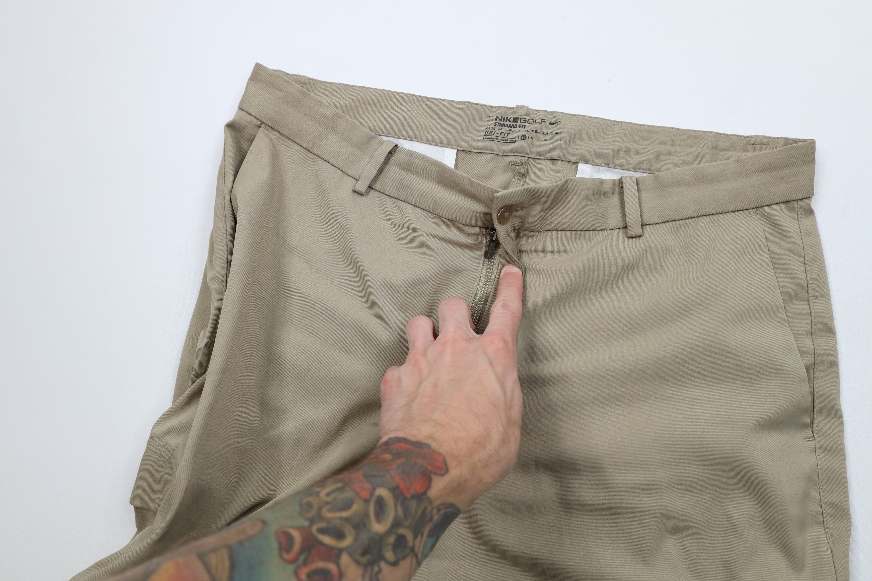Nike Nike Golf Travis Scott Mini Swoosh Cargo Shorts Beige Size US 34 / EU 50 - 7 Thumbnail