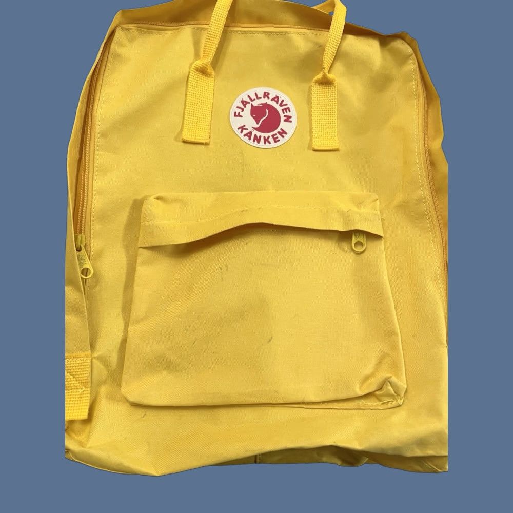 Vintage VINTAGE Fjällräven Kanken Classic Backpack Sweden Canvas Yellow 16x12x4.25 Unisex Adults Outdoor Daypack Size ONE SIZE - 1 Thumbnail