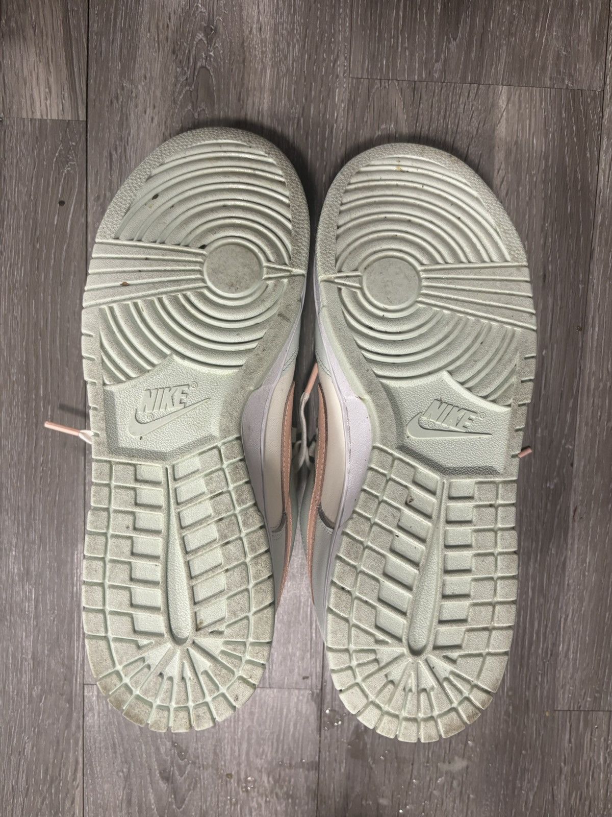 Nike WMNS Nike Dunk Low Barely Green DD1503 104 Size US 10.5 / EU 43-44 - 4 Thumbnail