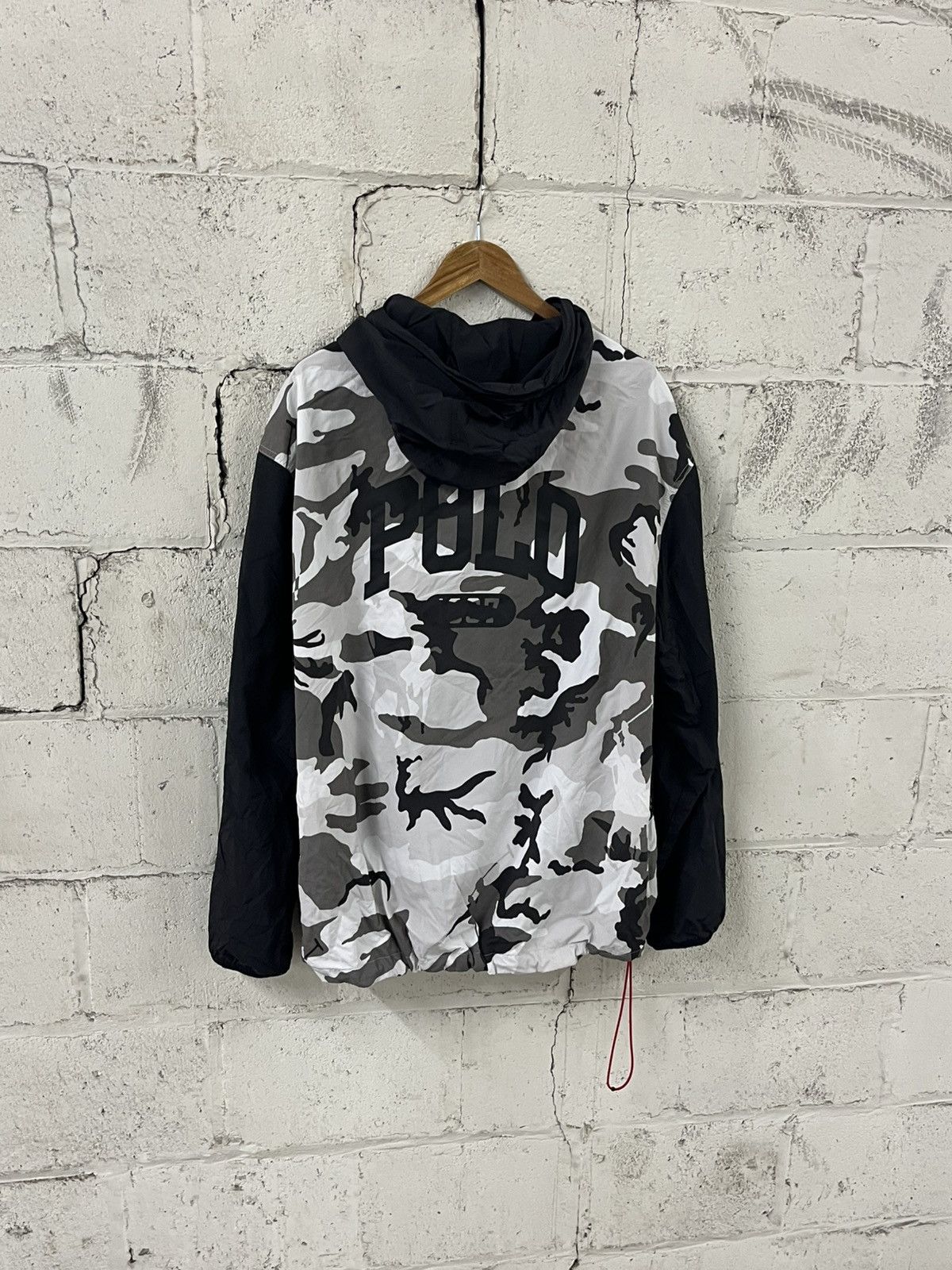 Polo Ralph Lauren Polo Ralph Lauren snow camo windbreaker lightweight jacket Size US XL / EU 56 / 4 - 2 Thumbnail