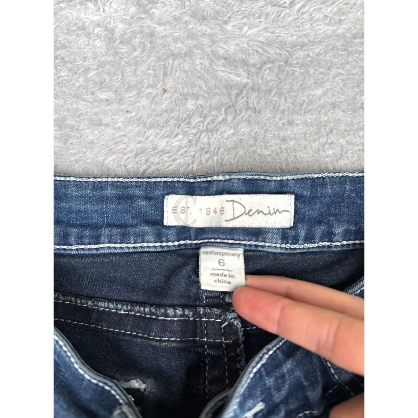 Vintage Cato Jeans Women 6 Blue Denim Bootcut 26x30 Regular Mid Rise 5-Pocket Distressed Stretch Jeans Size 28" / US 6 / IT 42 - 6 Thumbnail