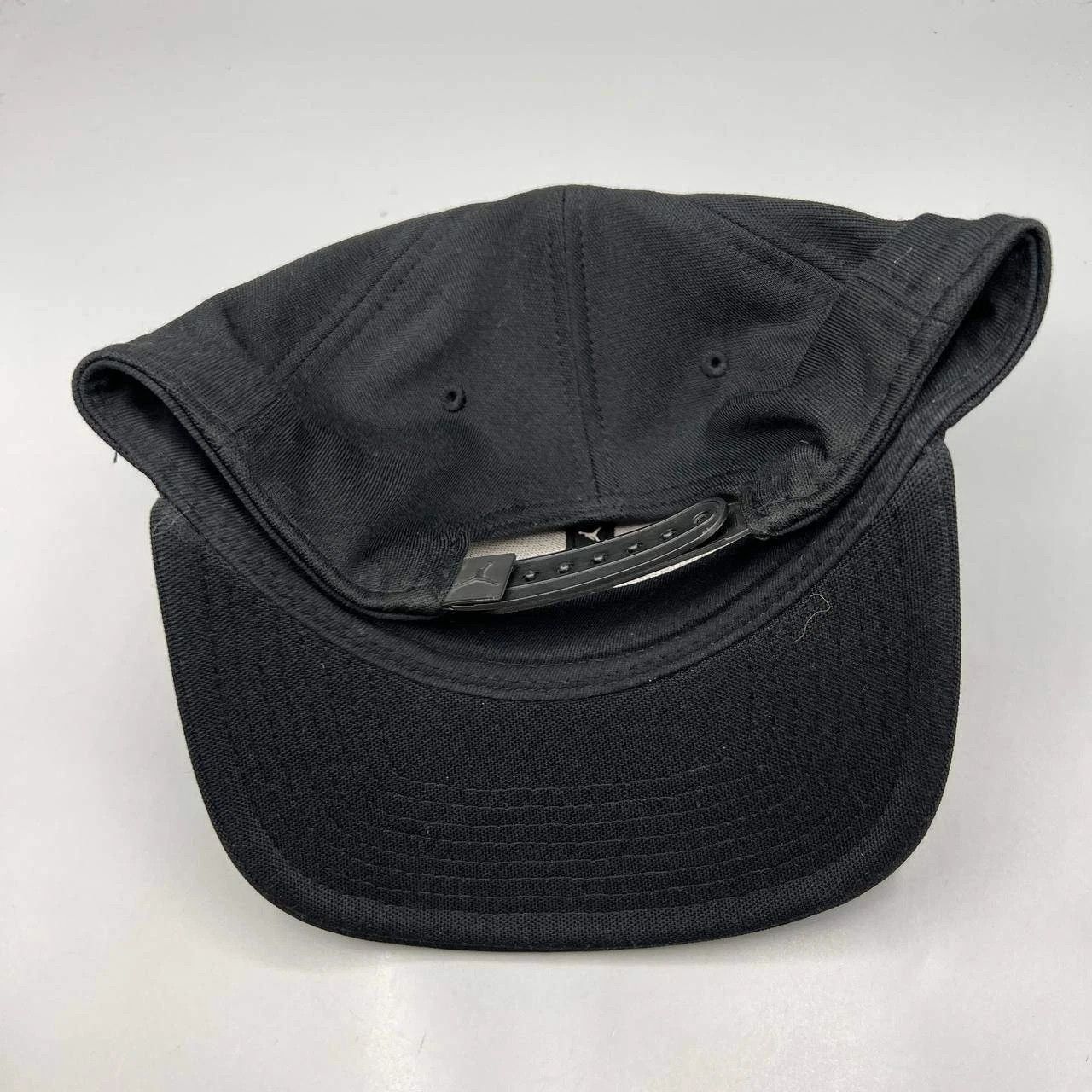 Jordan Brand Air Jordan Hat Men Black Embroidered Red Logo Snap Back Cap Size ONE SIZE - 3 Thumbnail
