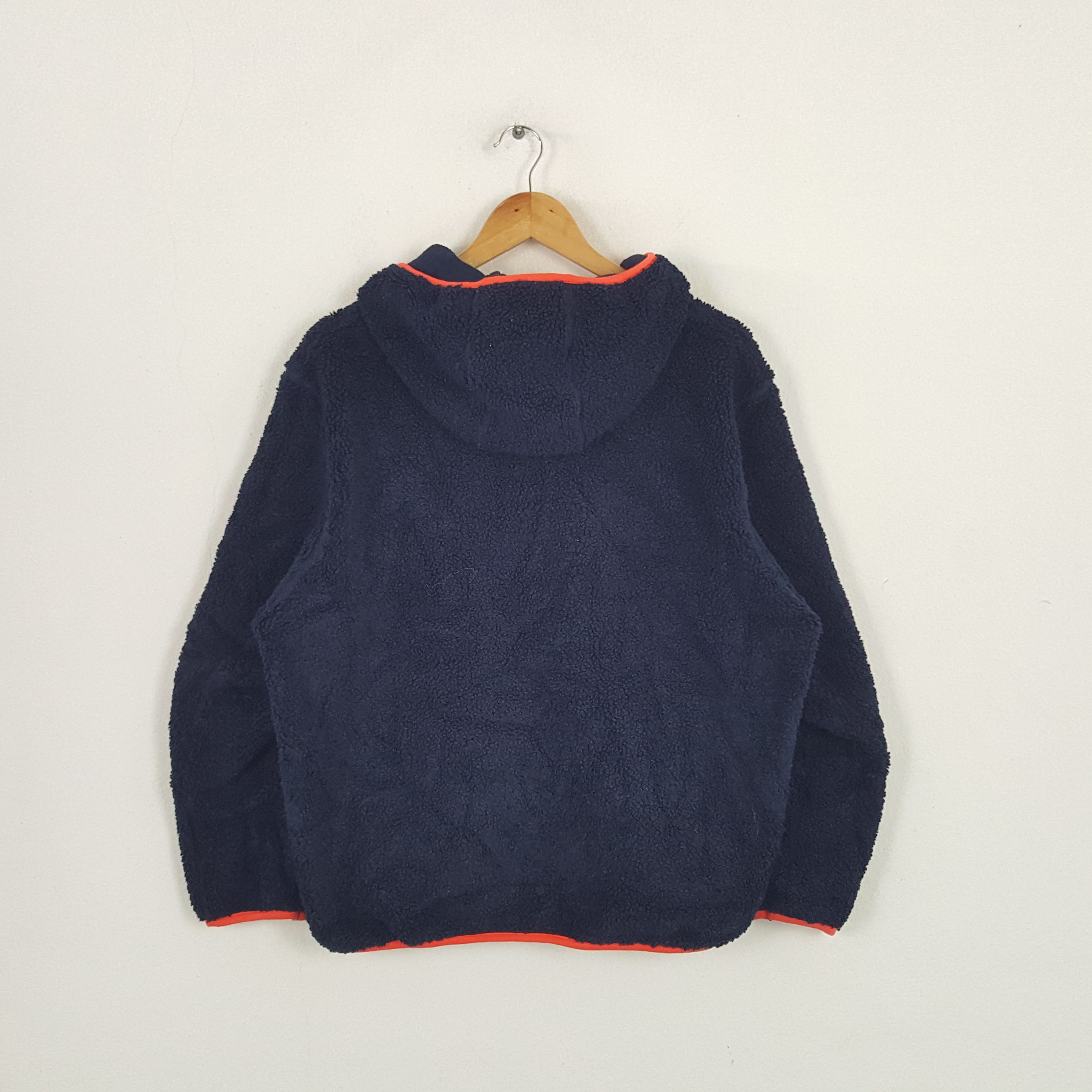 JW Anderson × Japanese Brand × Vintage Vintage J.W.Anderson X Uniqlo Japanese Sherpa Hoodies Size US L / EU 52-54 / 3 - 3 Thumbnail