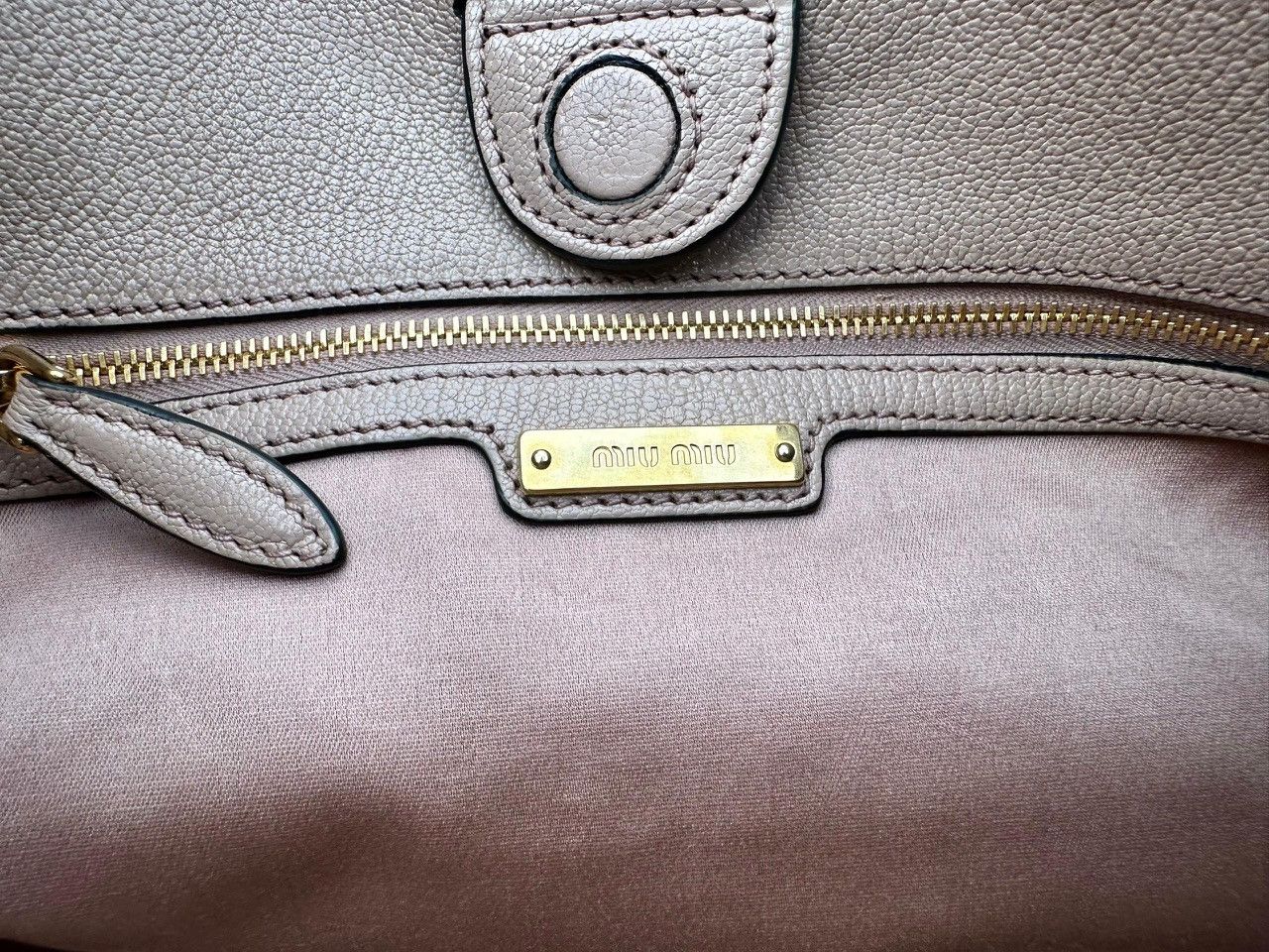 Miu Miu Authentic Miu Miu Vitello Phenix Top Handle Bag Size ONE SIZE - 6 Thumbnail
