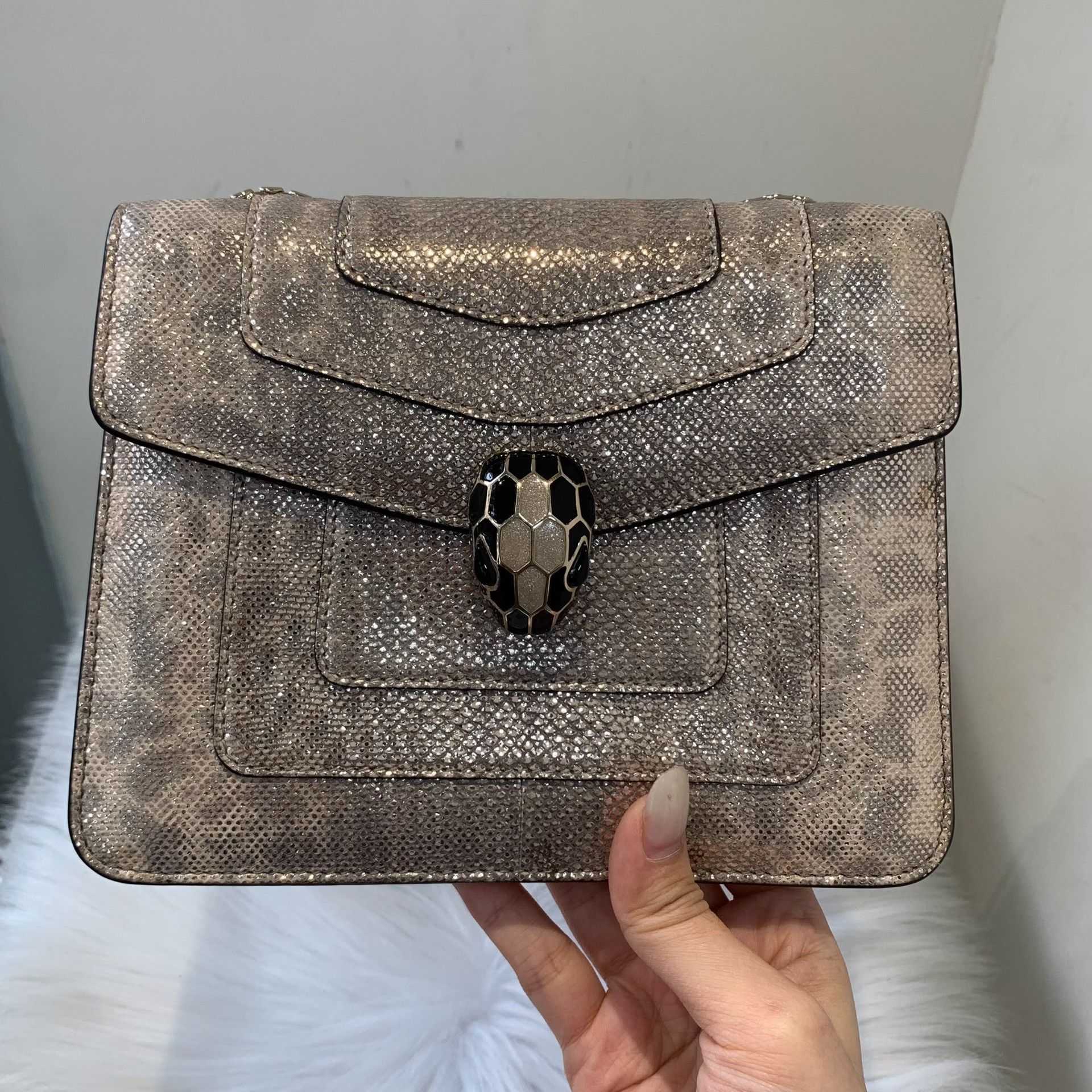 Bvlgari Pre-loved Bag Very good condition Size ONE SIZE - 1 Thumbnail