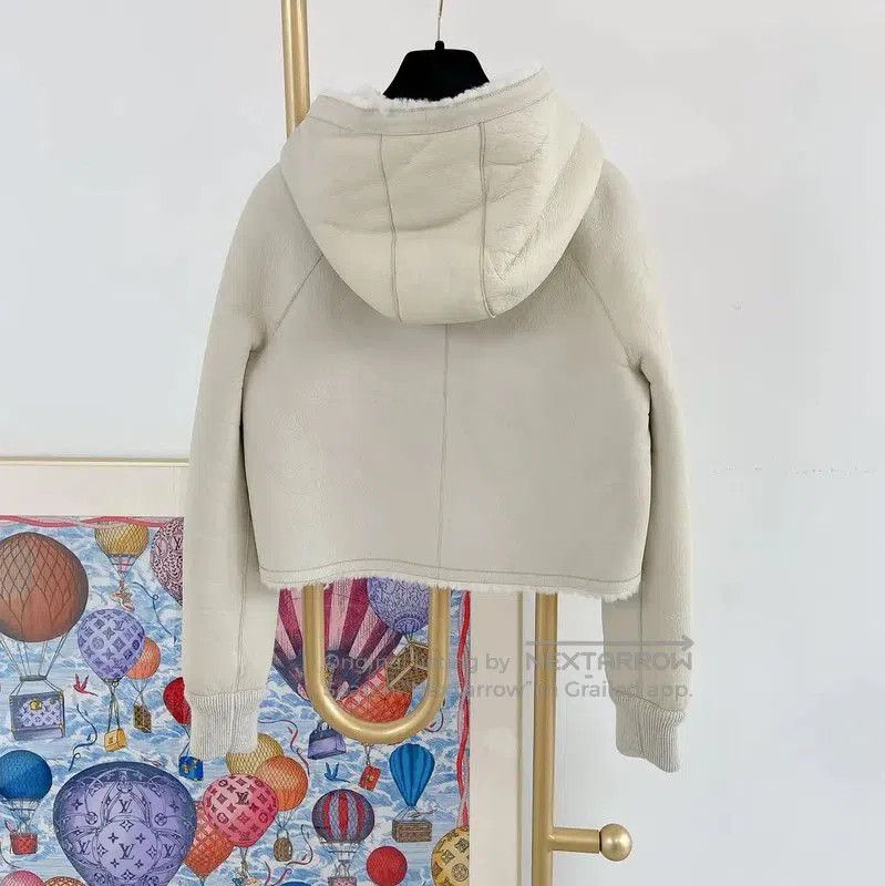 Dior Dior White Shearling Women's Jacket XS . Size XS / US 0-2 / IT 36-38 - 2 Thumbnail