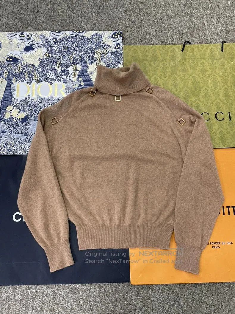 Louis Vuitton LV Beige Cashmere Turtleneck Sweater. Size US XS / EU 42 / 0 - 1 Thumbnail