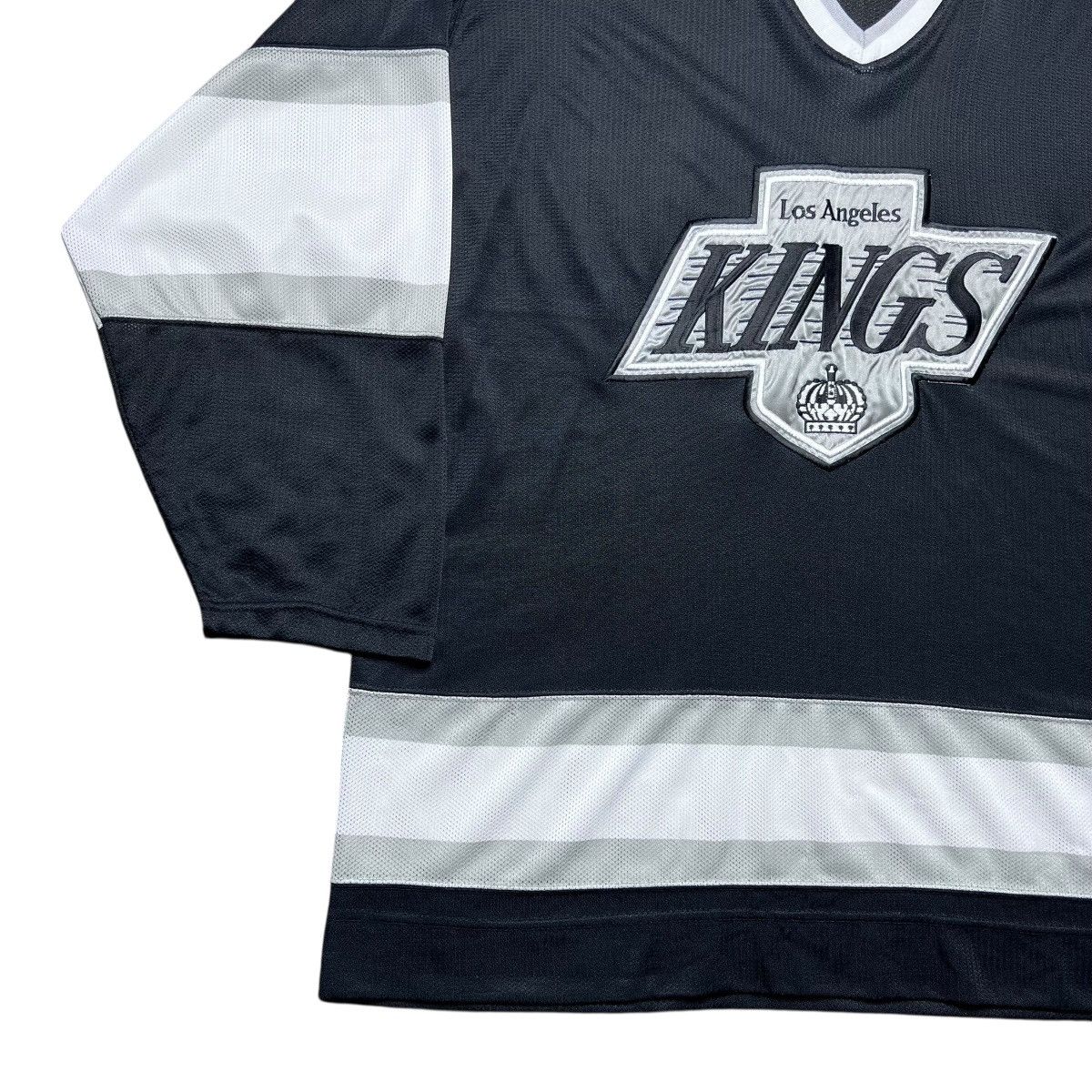 Starter 1990s NHL Los Angeles Kings Starter Black Spell Out Jersey Size US L / EU 52-54 / 3 - 20 Thumbnail