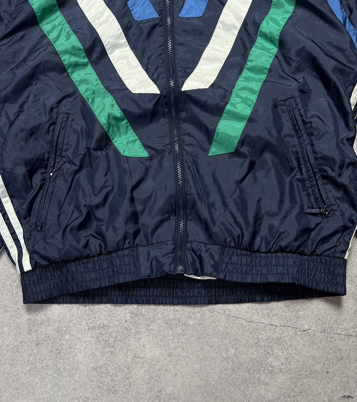 Adidas Vintage Adidas Retro 90s Nylon Track Suit Y2K Light Jacket Size US M / EU 48-50 / 2 - 4 Thumbnail