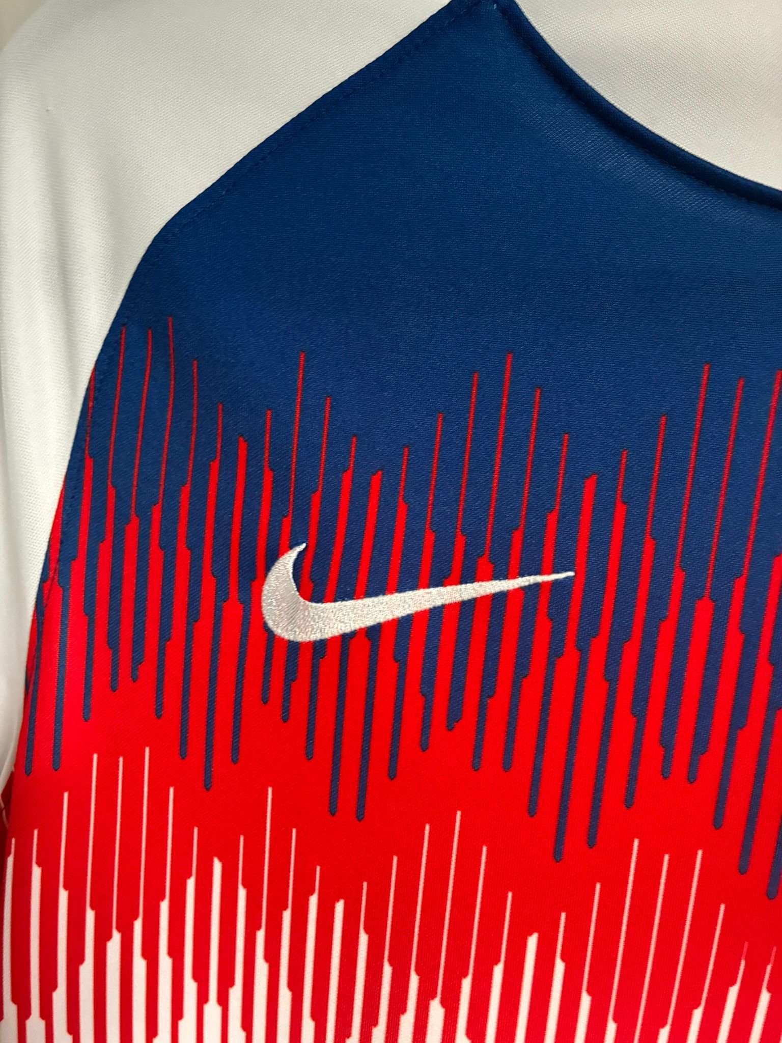Nike Nike football tee England world cup 00s Jersey soccer Size US M / EU 48-50 / 2 - 3 Thumbnail