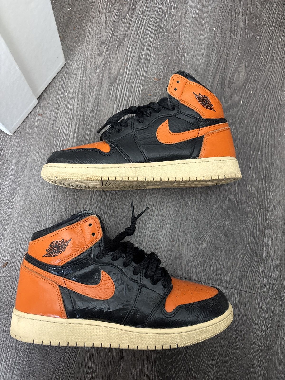 Jordan Brand Shattered Backboard 1’s Size US 6.5 / EU 39-40 - 2 Thumbnail