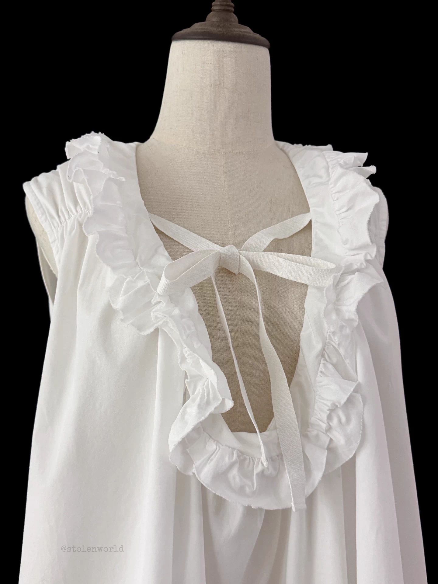 Comme des Garcons Comme des Garcons Lace Bow Front Oversized Tank Top Size M / US 6-8 / IT 42-44 - 5 Thumbnail