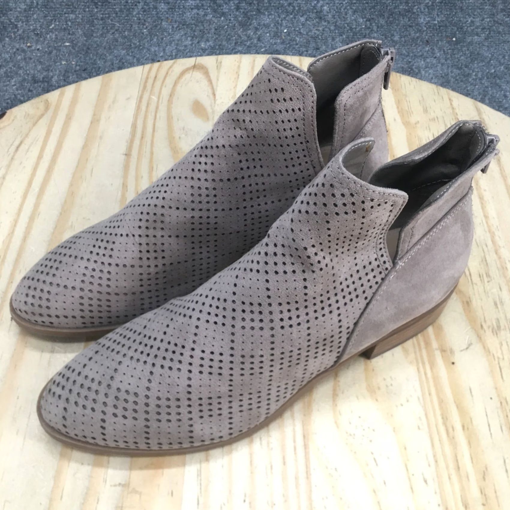 BKE BKE Boots Women Ankle Bootie Brown Perforated Casual Round Toe Block Heel Shoes 8 US Menus Womens Size US 8 / IT 38 - 6 Thumbnail