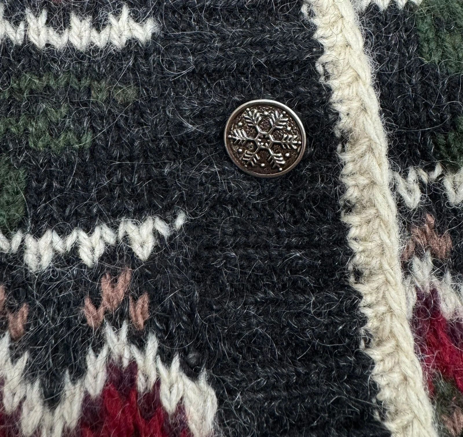Woolrich Woolen Mills Woolrich Wool Sweater Handknit Vintage Button Up size L Size L / US 10 / IT 46 - 13 Thumbnail