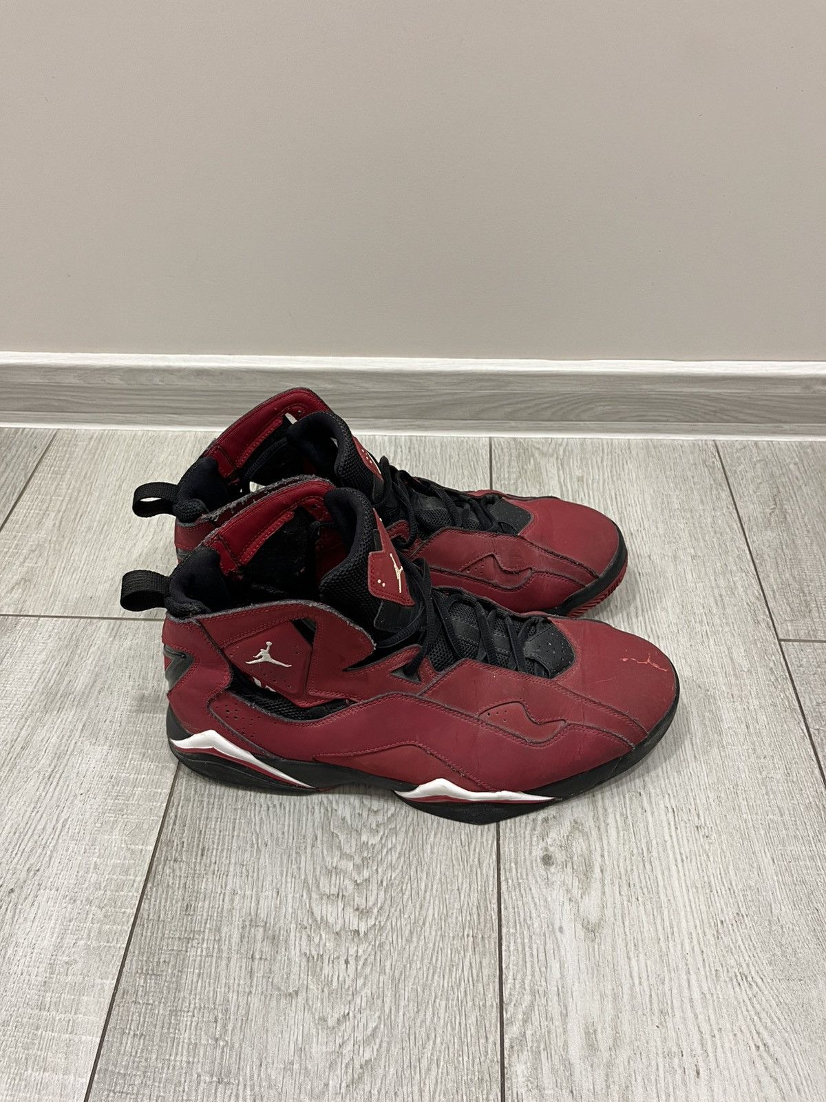 Jordan Brand Nike Air Jordan True Flight VI Gym Red Shoes Size 132 NICE Size US 12 / EU 45 - 2 Thumbnail