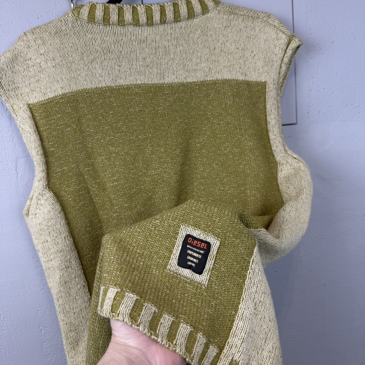 Diesel Vintage Avant Garde Diesel Aztec Vest Sweater Size US L / EU 52-54 / 3 - 9 Thumbnail