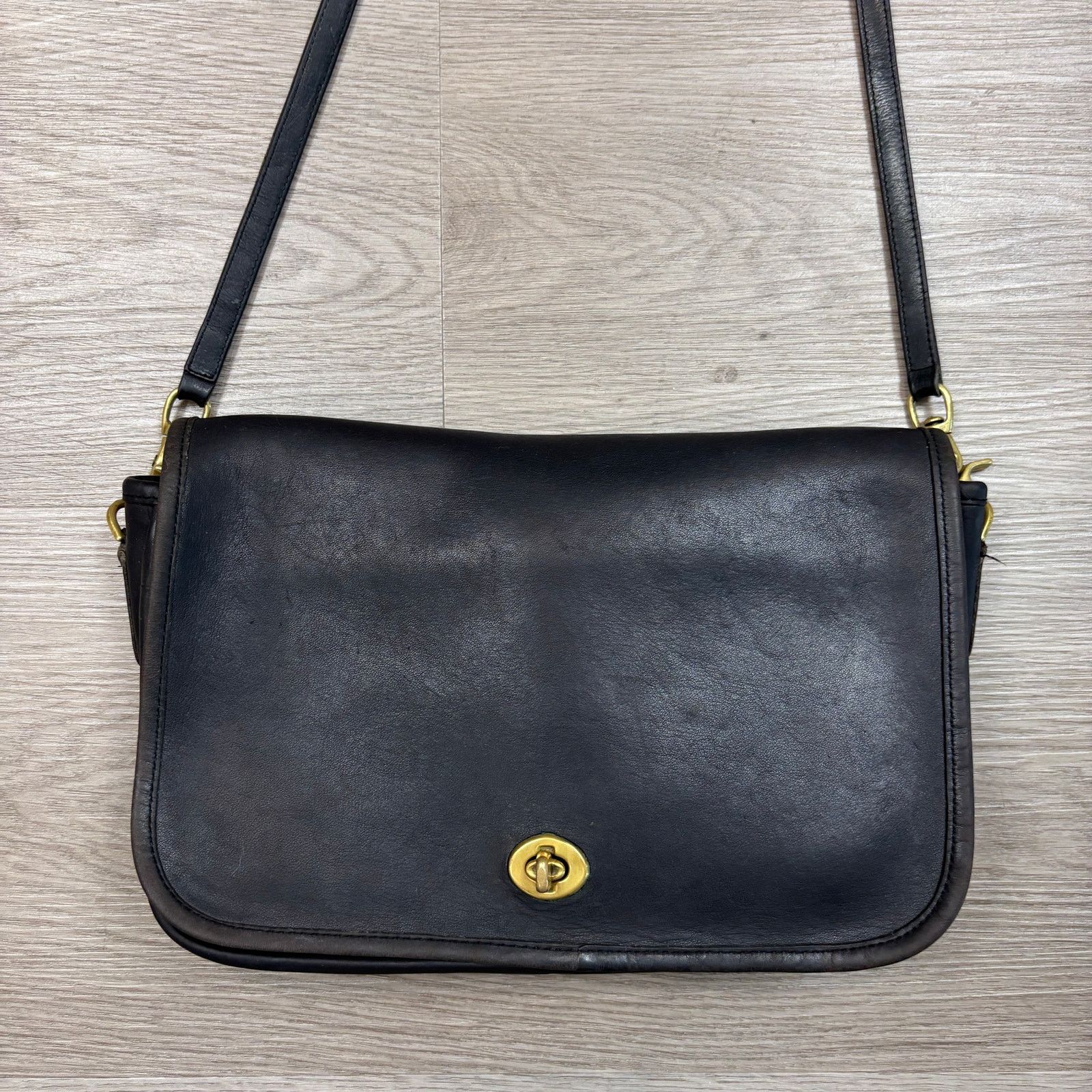 Coach × Vintage VTG Coach 933-9514 Penny Pocket Clasp Front Crossbody Bag Size ONE SIZE - 2 Thumbnail