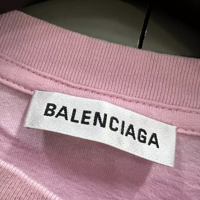 Balenciaga Balenciaga Pink small logo crew-neck short-sleeved Size US S / EU 44-46 / 1 - 3 Thumbnail