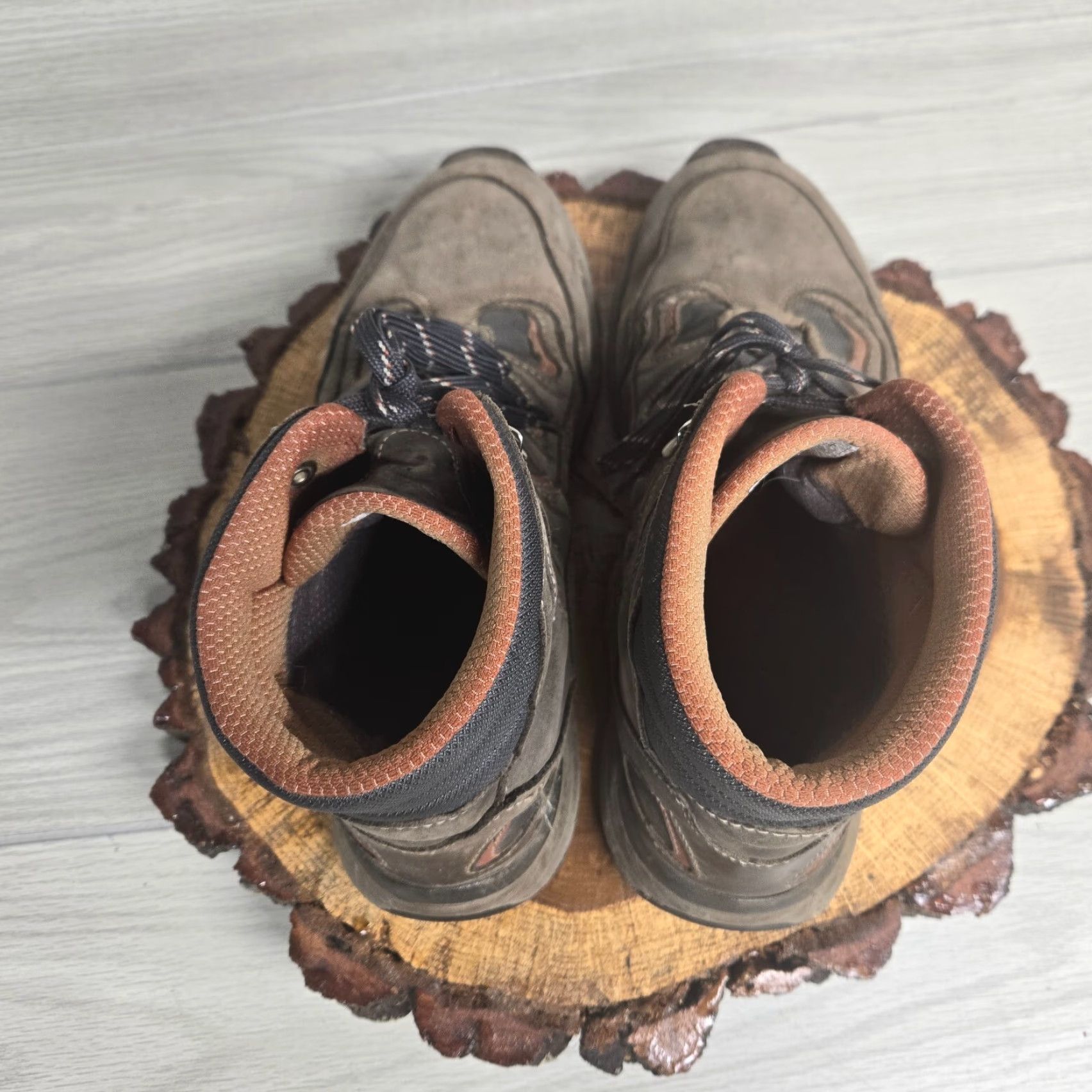Vibram EDDIE BAUER Gray Leather Midlite Vibram Sole Weatheredge Boots Men 11.5 0061-707 Hiking Boot Mens Gray Leather Vibram Weatheredge Midlite Boots Size US 12 / EU 45 - 5 Thumbnail