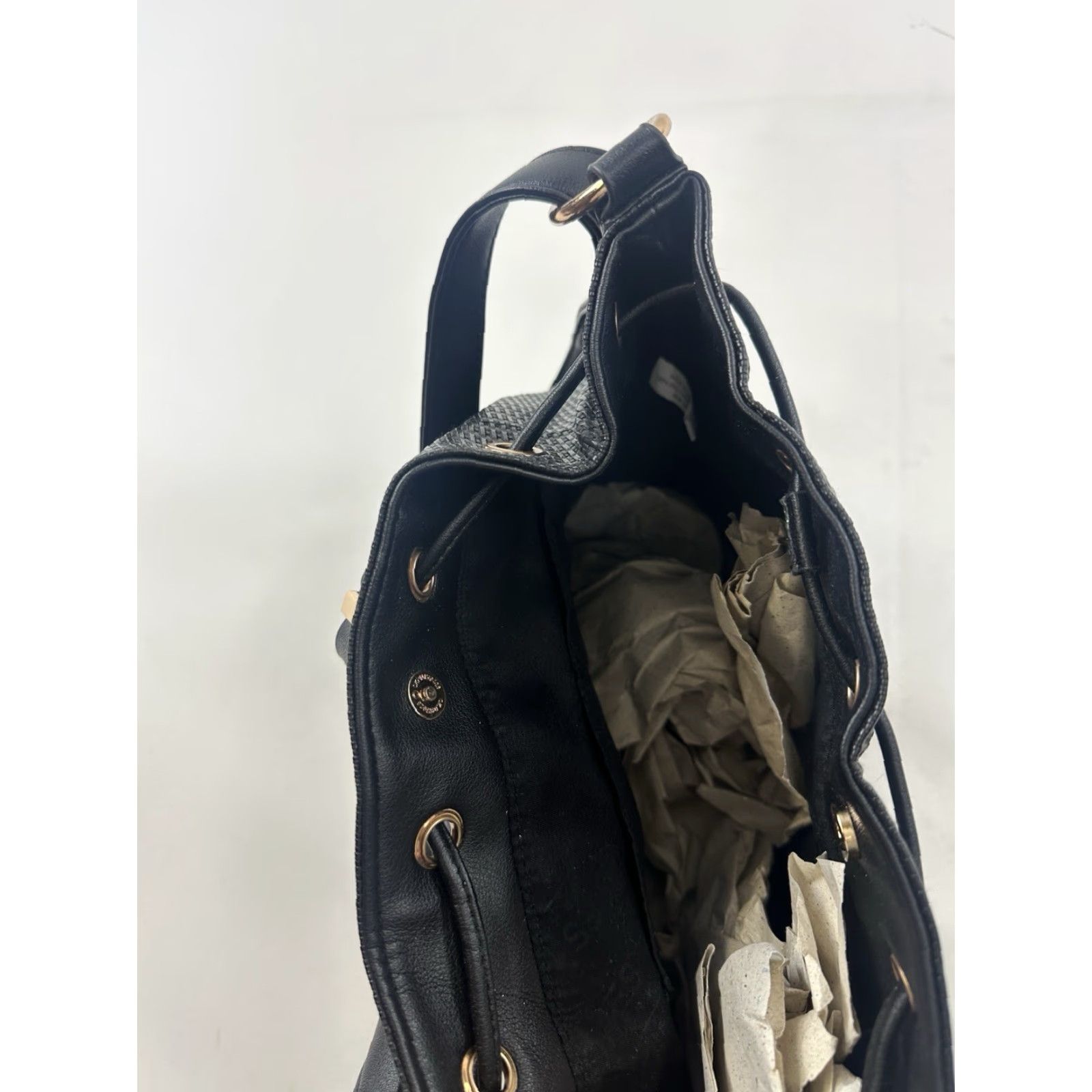 Jones New York Jones New York Signature Bag Crossbody Shoulder Bucket Faux Leather Black Women Size ONE SIZE - 6 Thumbnail