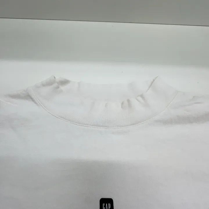 Balenciaga Balenciaga Yeezy x Gap x Balenciaga 3/4 Sleeve Tee -2507 Size US XL / EU 56 / 4 - 5 Thumbnail