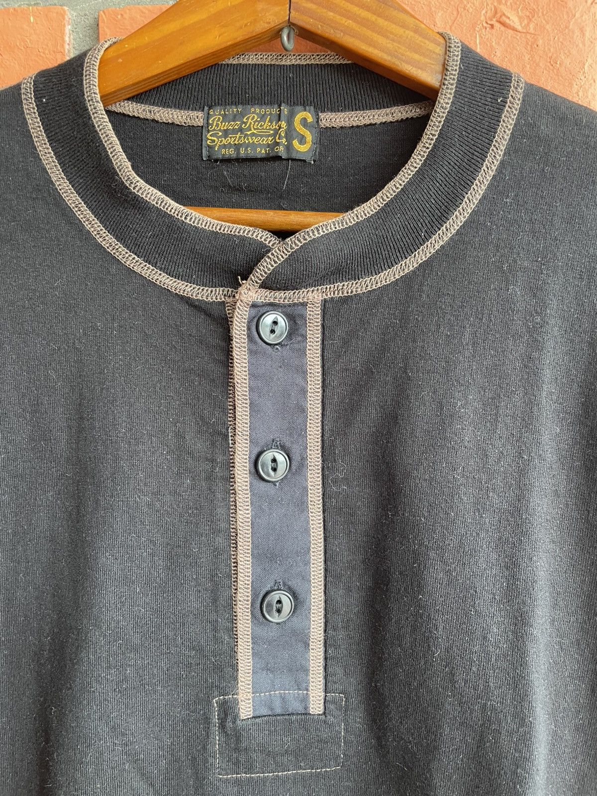Buzz Rickson's BUZZ RICKSON'S BR79192 SLUB YARN HENLEY NECK LONG SLEEVE S Size US S / EU 44-46 / 1 - 6 Thumbnail