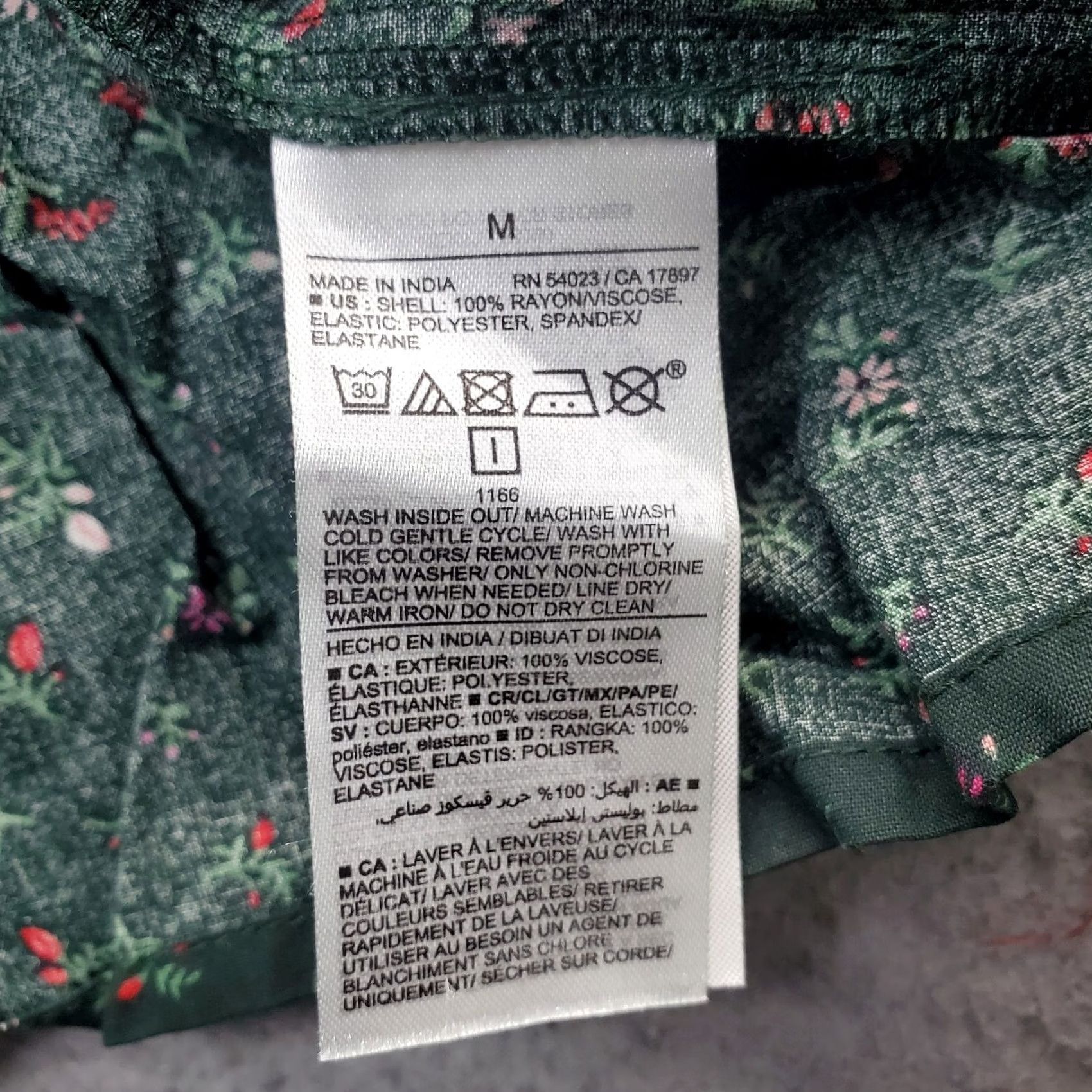 Old Navy Old Navy Blouse Womens Size M Multicolor Floral Rayon Square Neck Top Size M / US 6-8 / IT 42-44 - 6 Thumbnail