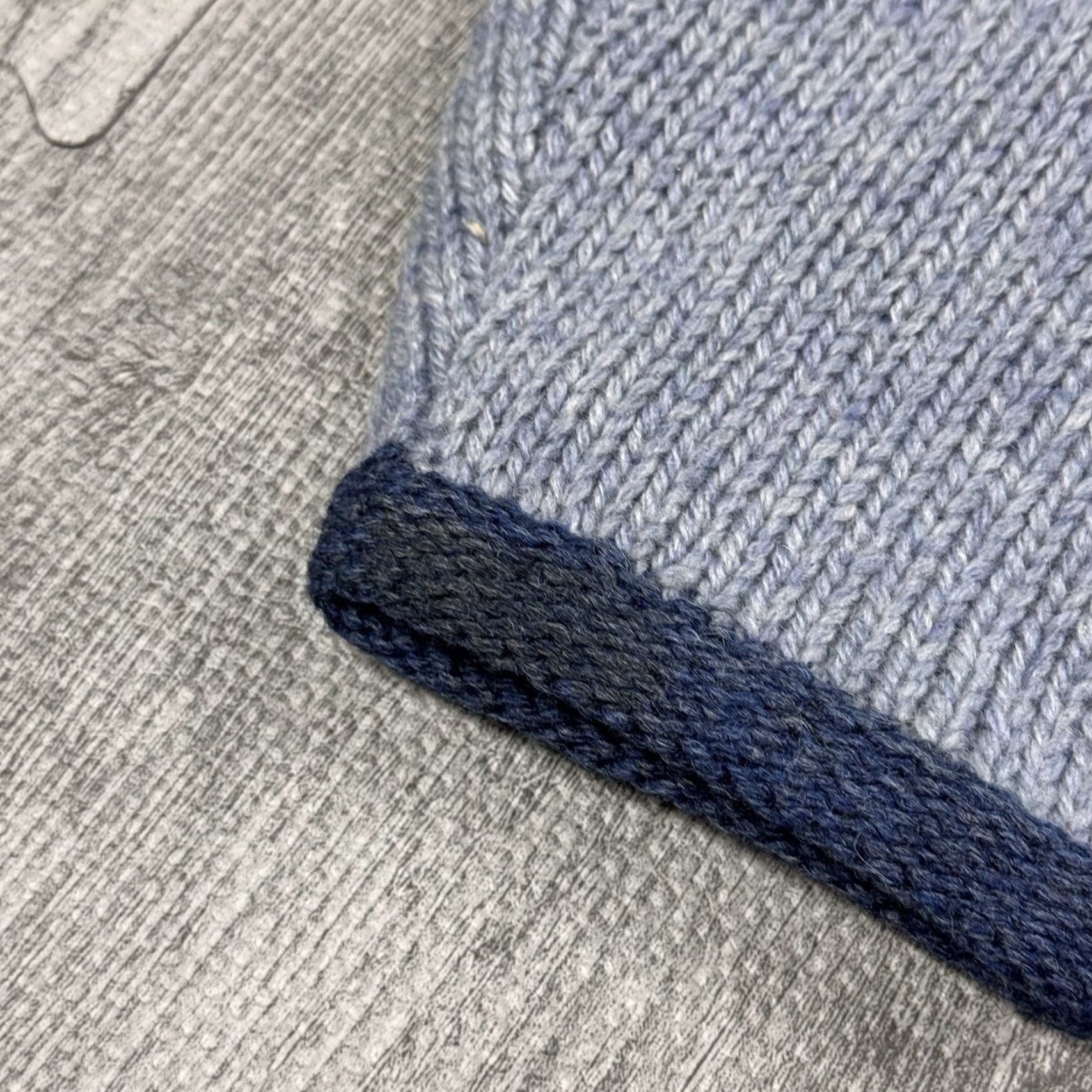Vintage VINTAGE Northern Isles Hand Embroidered Wool Patchwork Boho Crewneck Sweater Women Large Blue 2000s Fall Winter Size L / US 10 / IT 46 - 4 Thumbnail