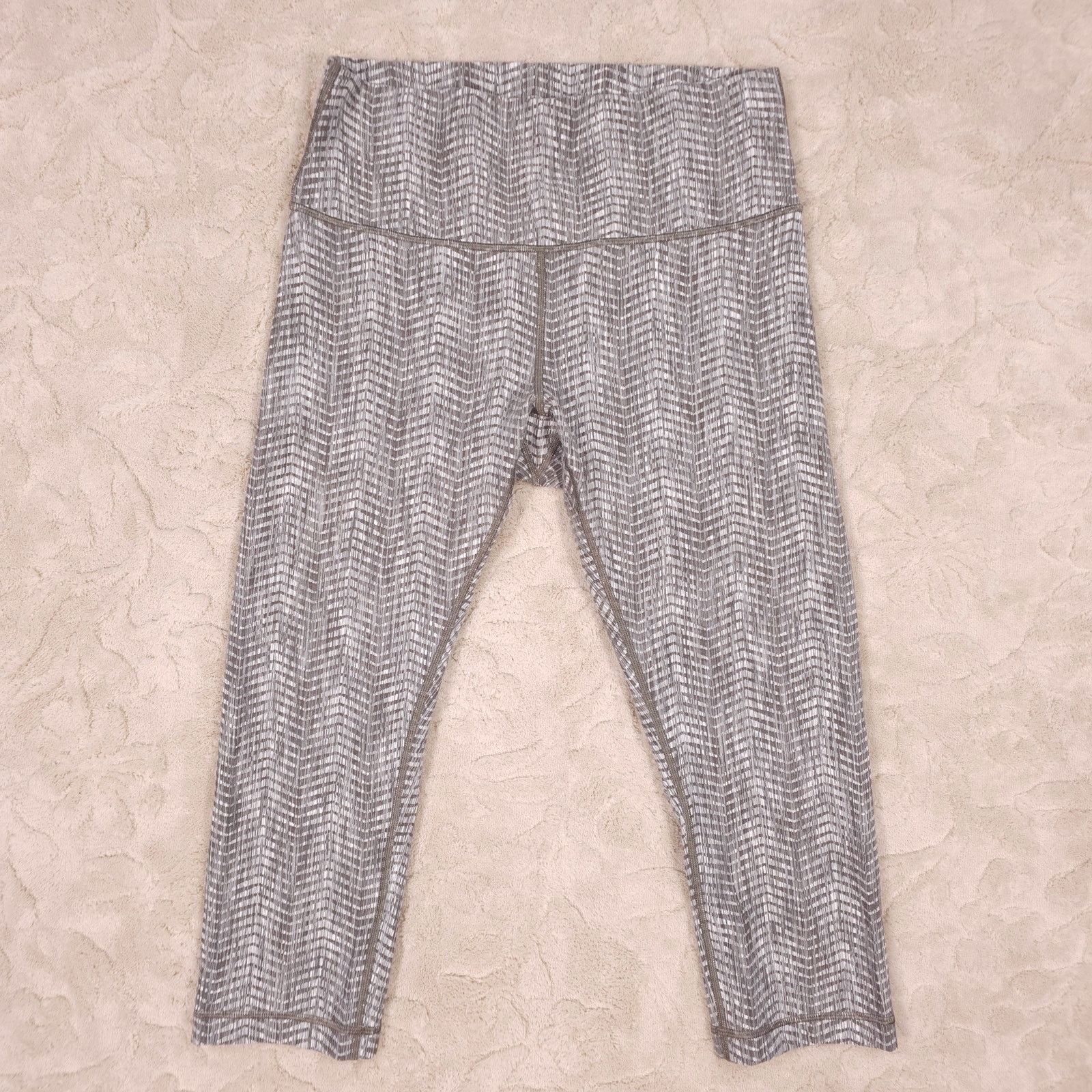 Lululemon Lululemon Wunder Under Crop High Rise Leggings Sz 12 Size 34" / US 12 / IT 48 - 2 Thumbnail