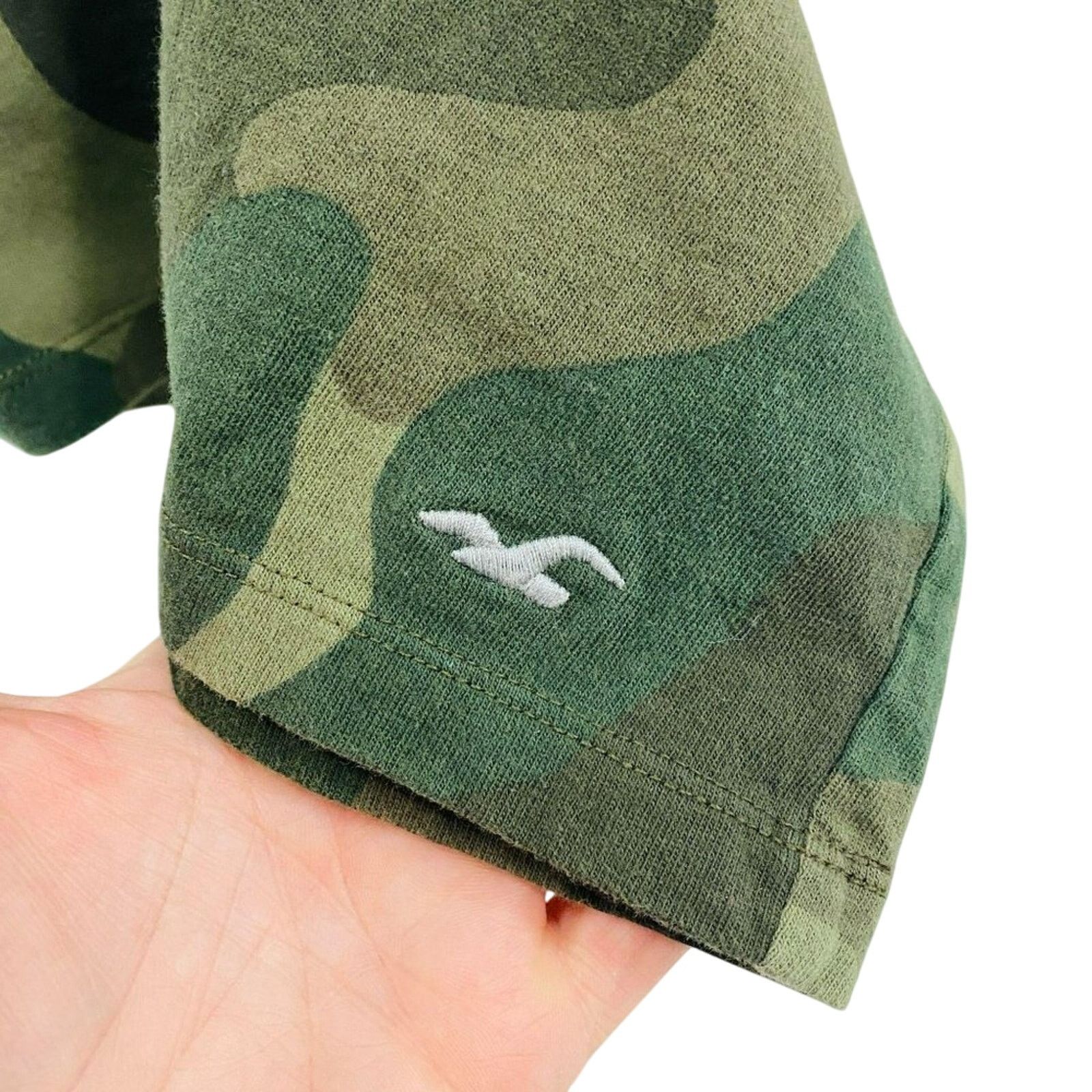 Hollister Hollister Women's Must Have Collection Camo Tee Small Size S / US 4 / IT 40 - 6 Thumbnail