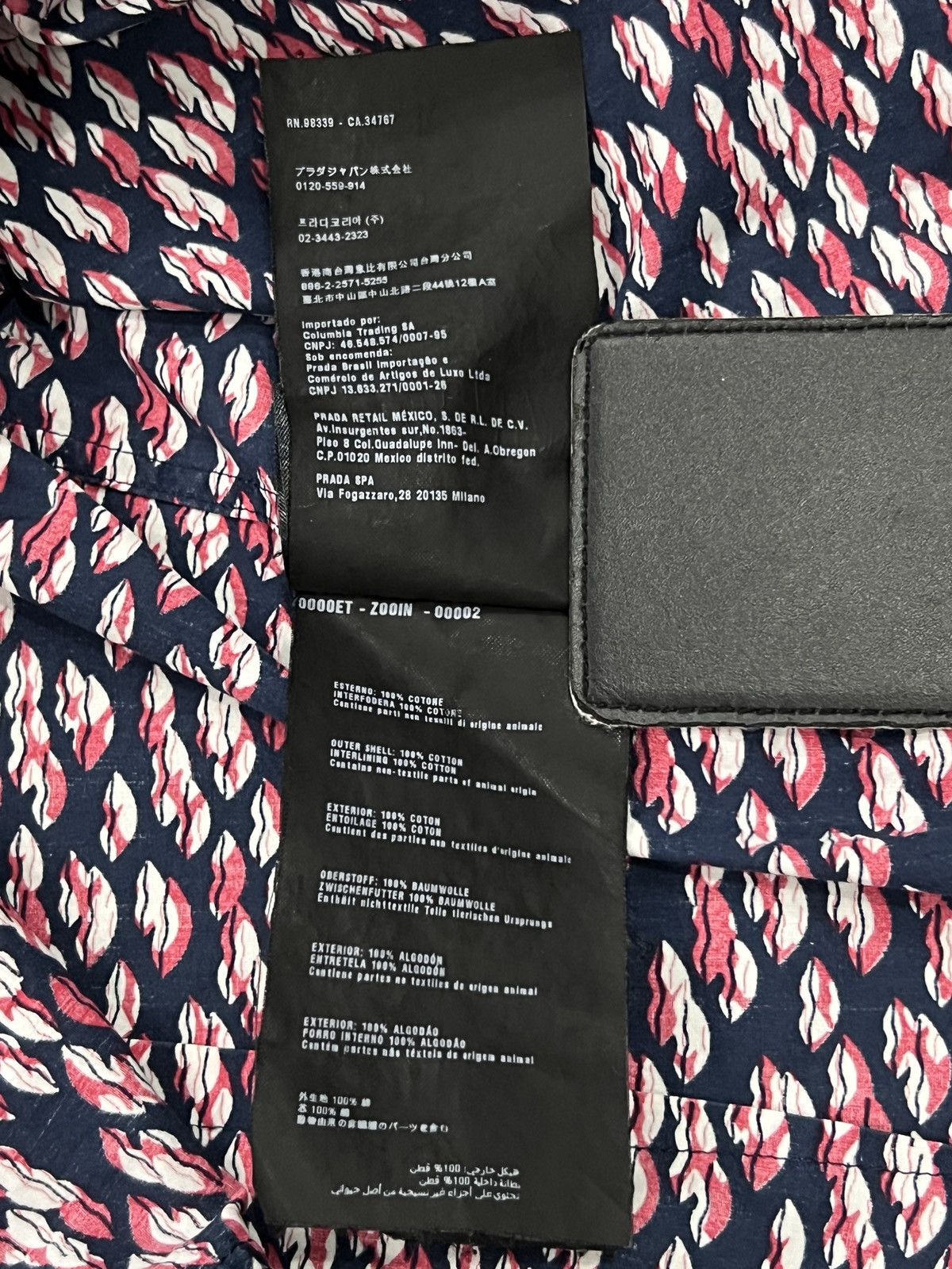 Prada Prada 2015 All-Over Lip Print Shirt Size US XS / EU 42 / 0 - 18 Thumbnail