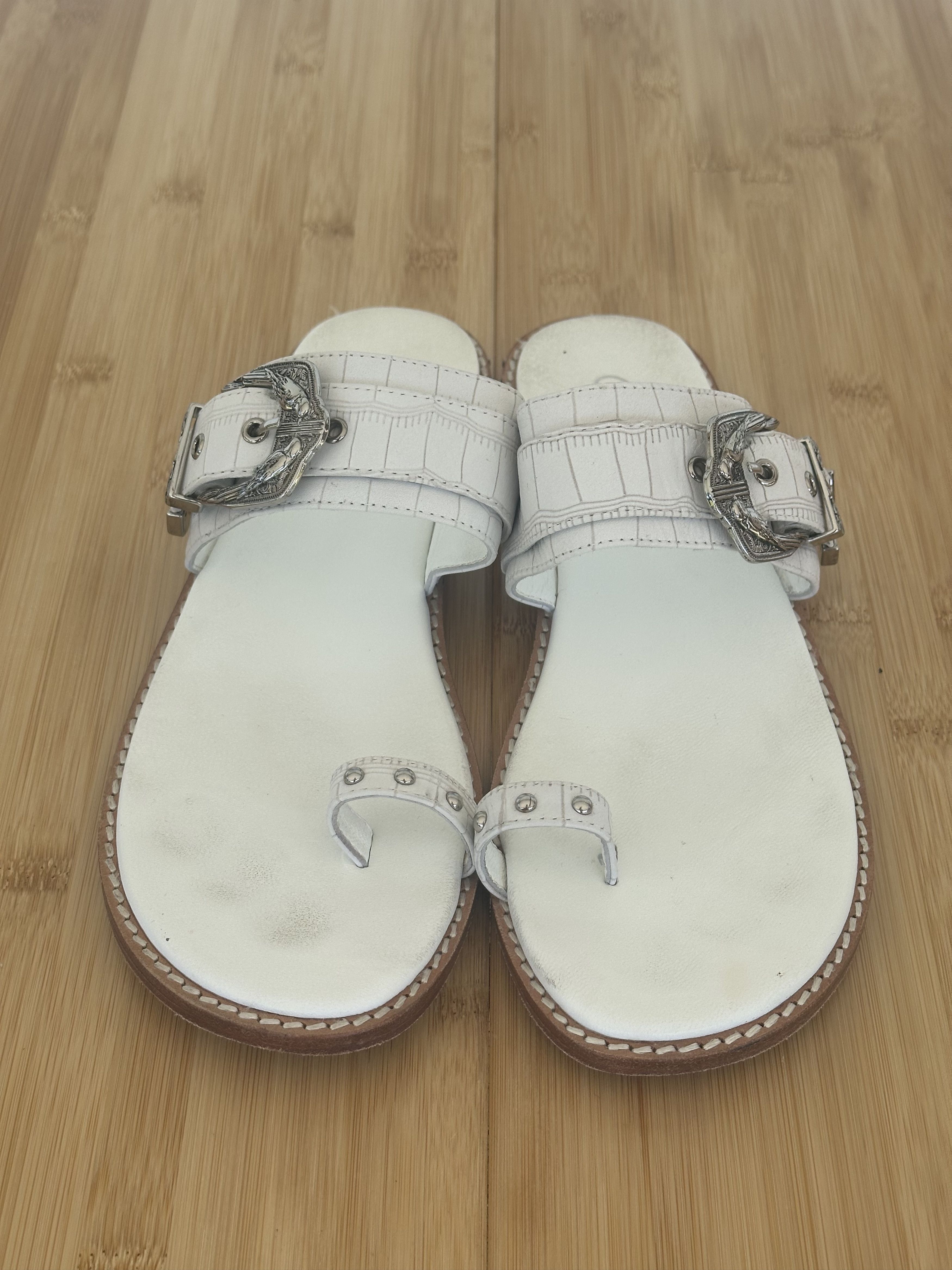 CAMILLA Camilla BIRD BUCKLE TOE LOOP SLIDE SOLID WHITE Size US 8 / IT 38 - 3 Thumbnail