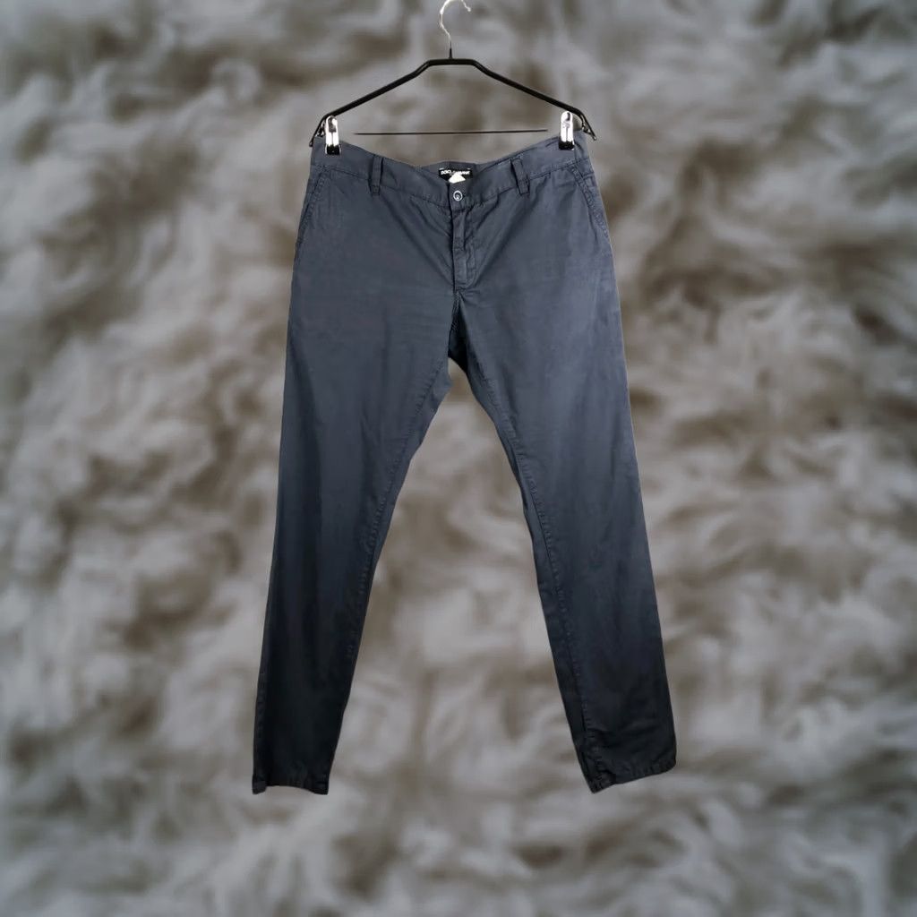 Dolce & Gabbana Dolce&Gabbana Pants Dark Blue Size 50 Cotton Chino Regular Tapered Mens Classic Front Flat Front Pockets Logo Casual Vintage No Size US 34 / EU 50 - 1 Thumbnail