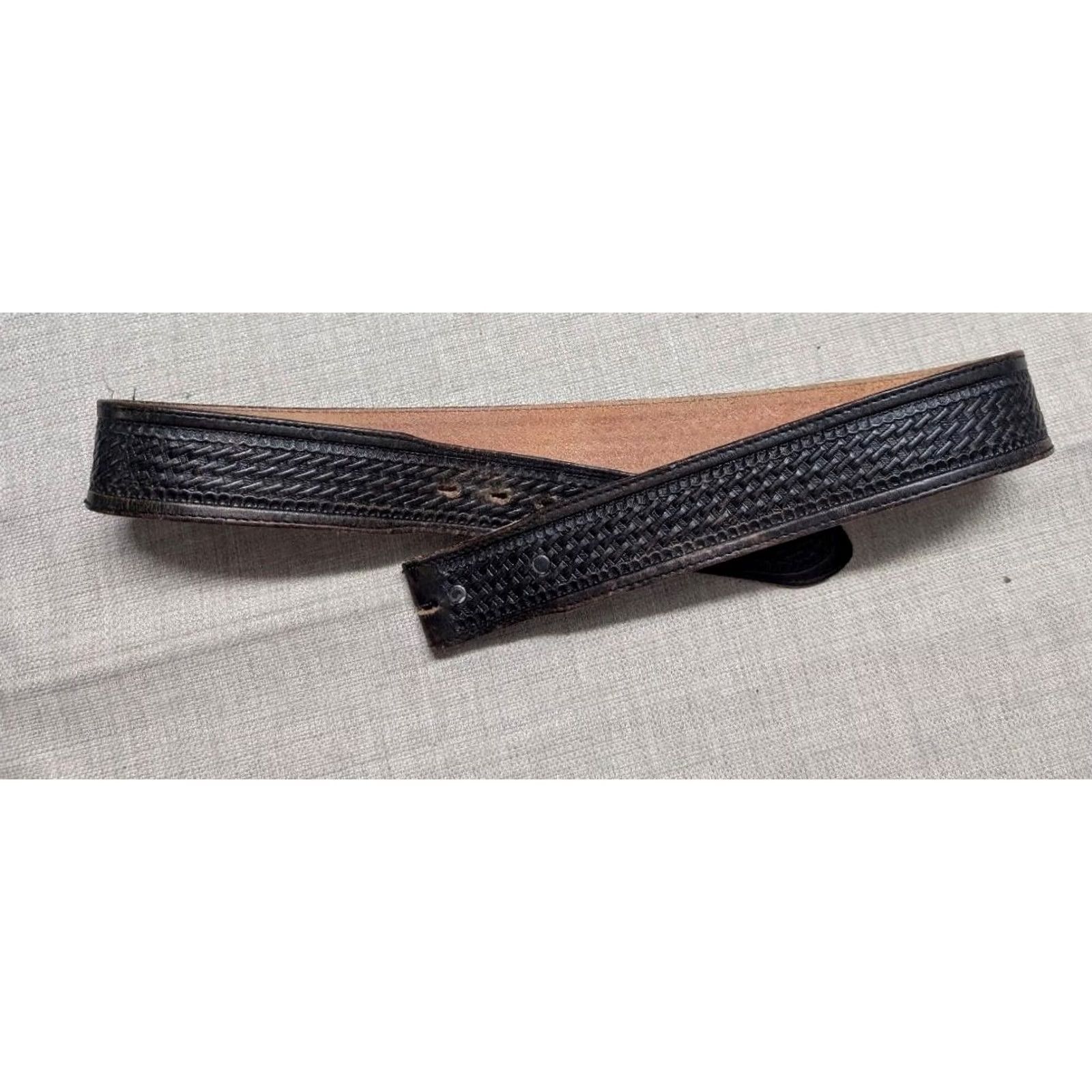 Vintage VINTAGE USA made TOOLED buckle belt 36 leather WESTERN tapered COWHIDE brown Mens Size 36 - 6 Thumbnail