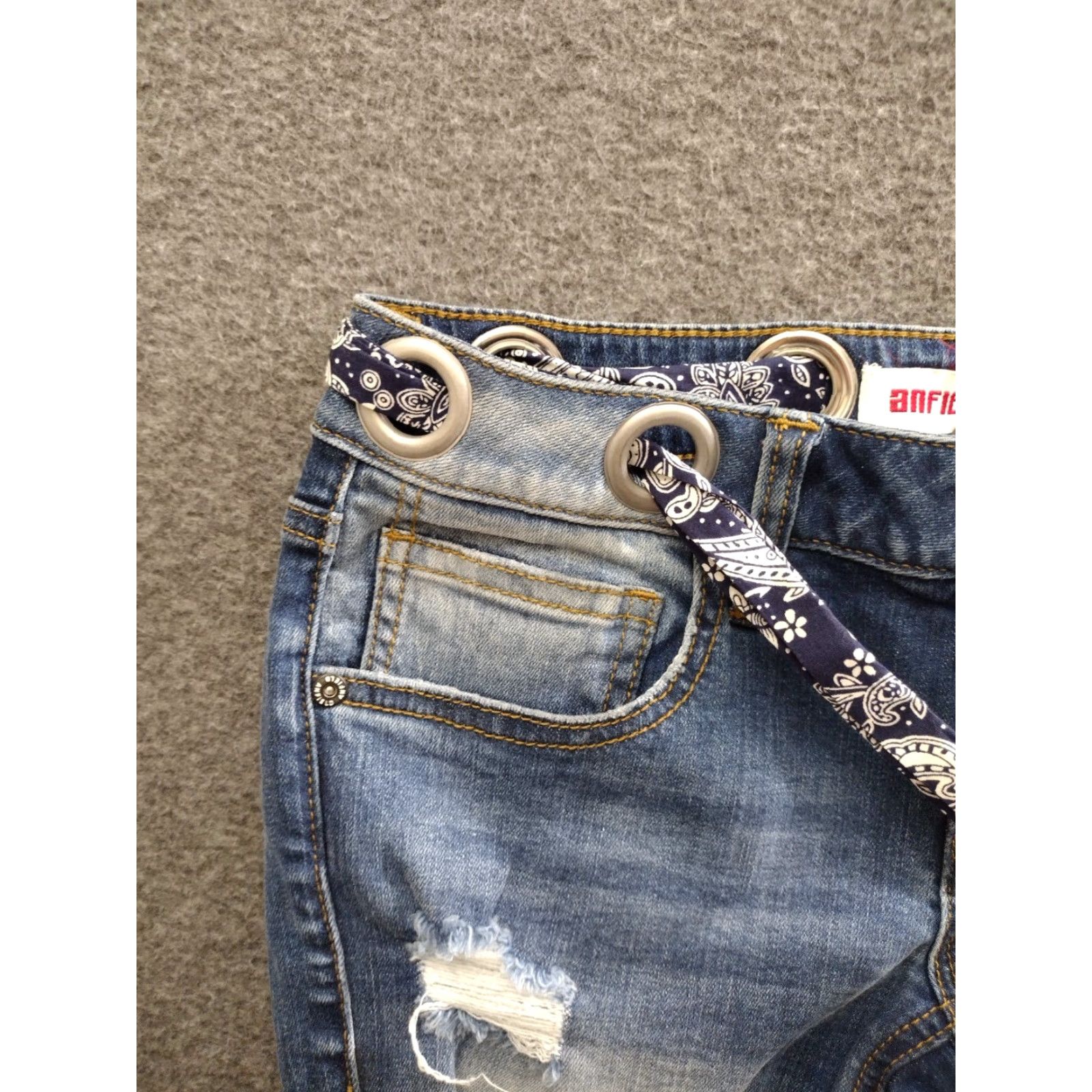 Penfield ANFIELD Jeans Shorts Women's Ring Hole Distressed Cropped Size XS Blue 5-Pocket Denim Short Cut-Off with Stretch - Casual Womens Shirt? Size 26" / US 2 / IT 38 - 5 Thumbnail