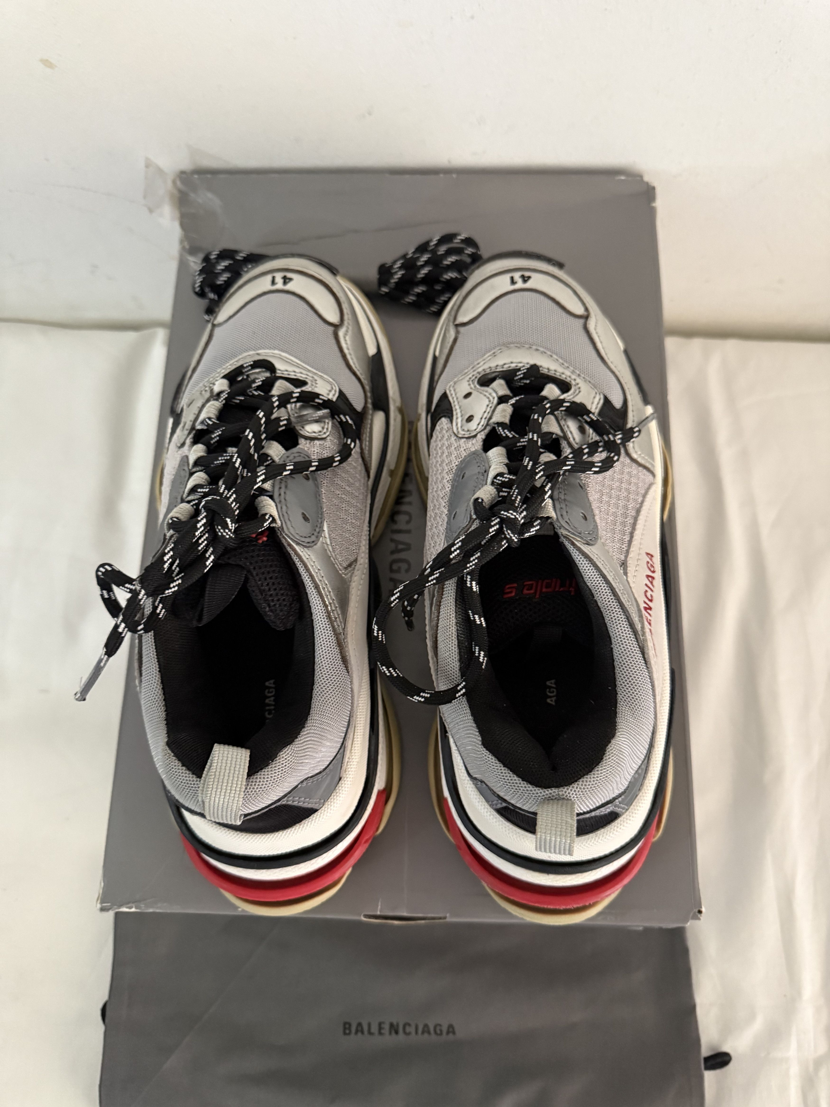 Balenciaga Balenciaga Triple S Sneakers Size US 8 / EU 41 - 10 Thumbnail