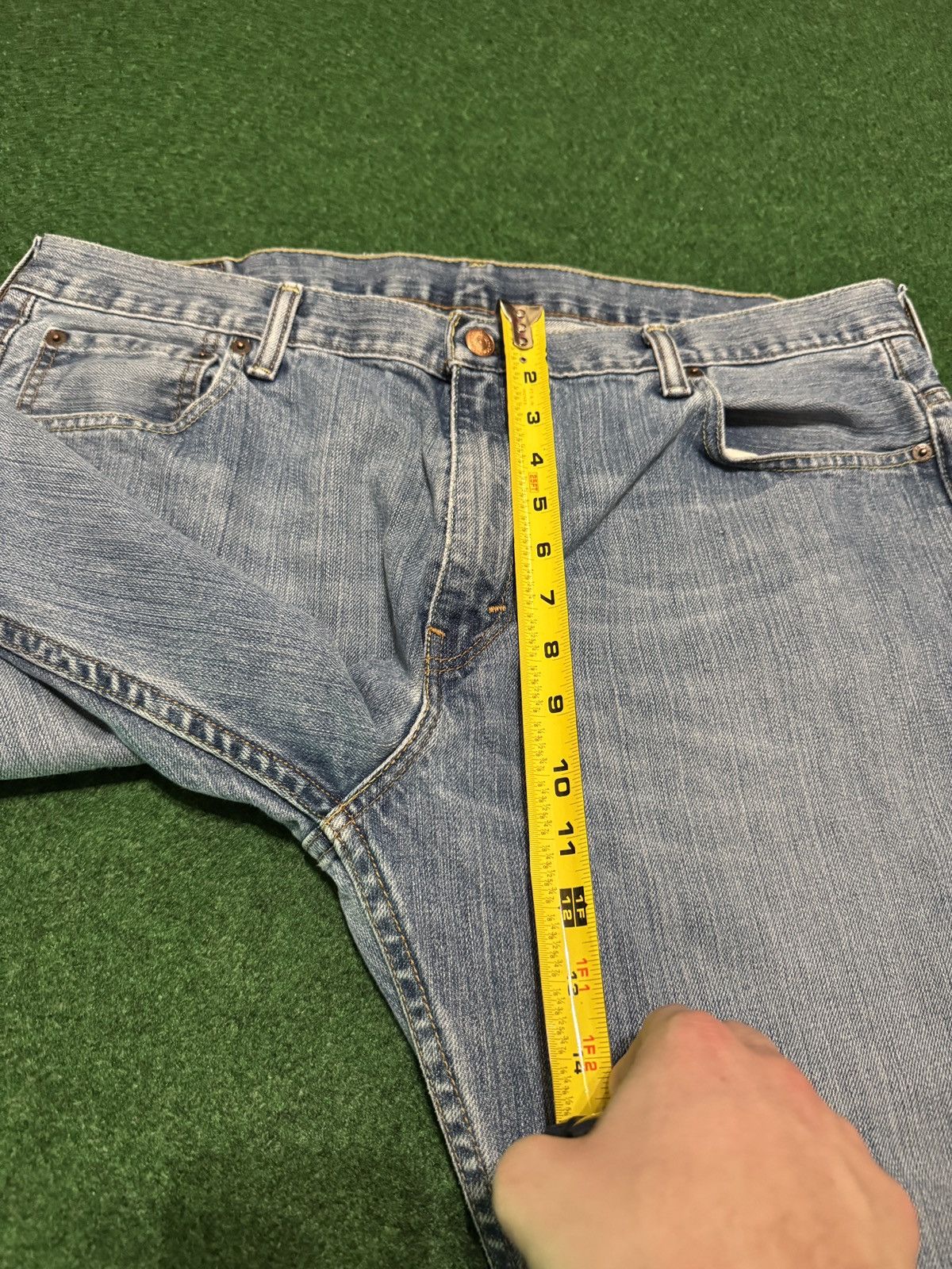 Levi's Vintage Clothing Vintage Levis 569 Loose Straight Baggy Y2K 39x29 Jeans Size US 39 - 10 Thumbnail