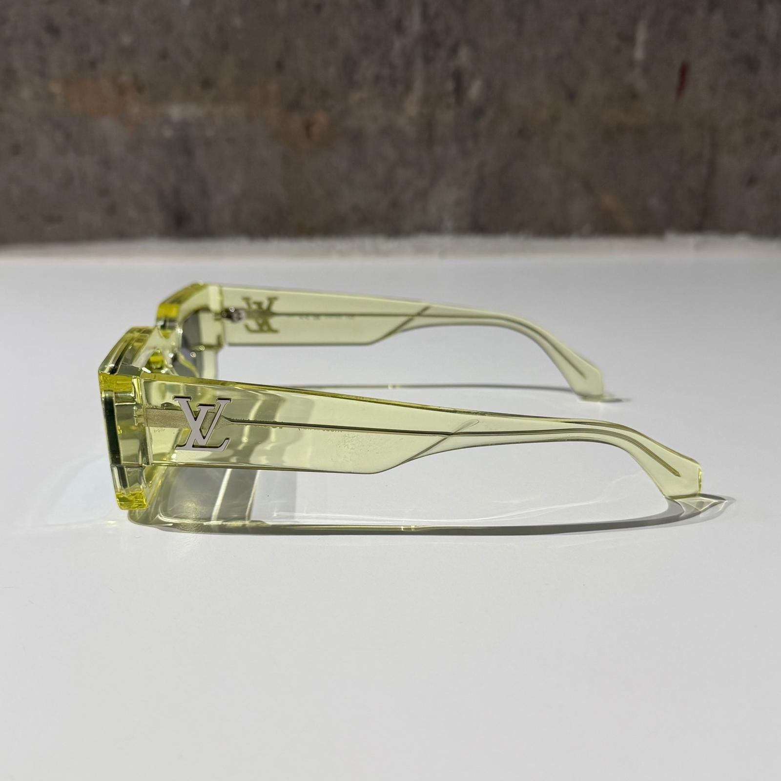 Louis Vuitton Louis Vuitton Rectangular Sunglasses Size ONE SIZE - 5 Thumbnail