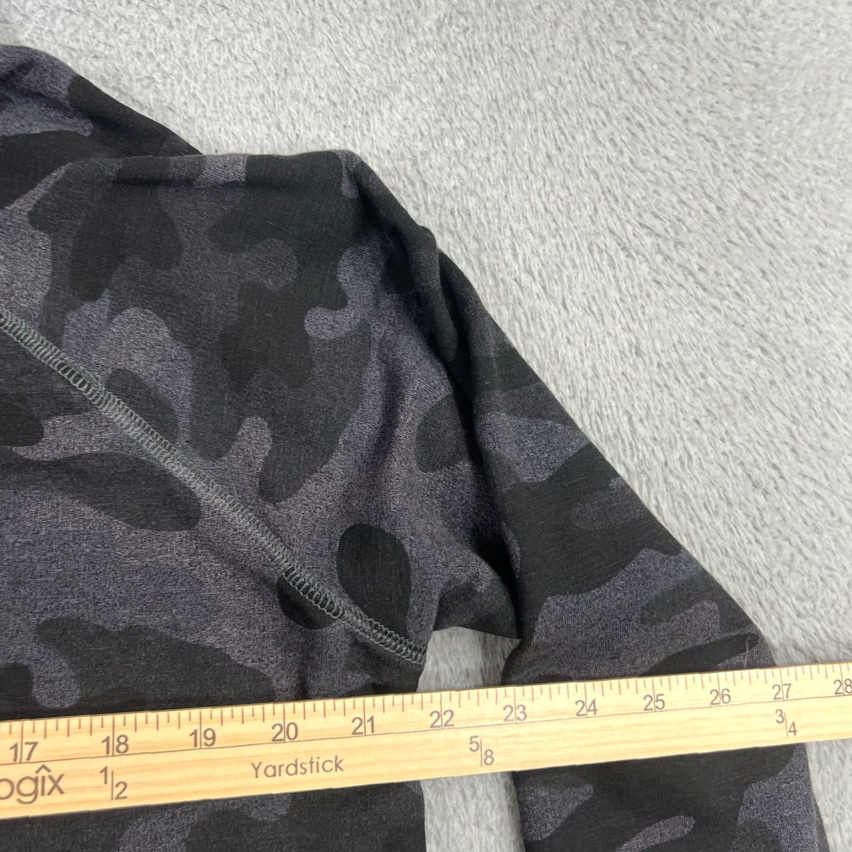 Sundry VINTAGE Sundry Women Sweatshirt Hooded Pullover Black Camouflage Size 3 Pullover Size XS / US 0-2 / IT 36-38 - 5 Thumbnail