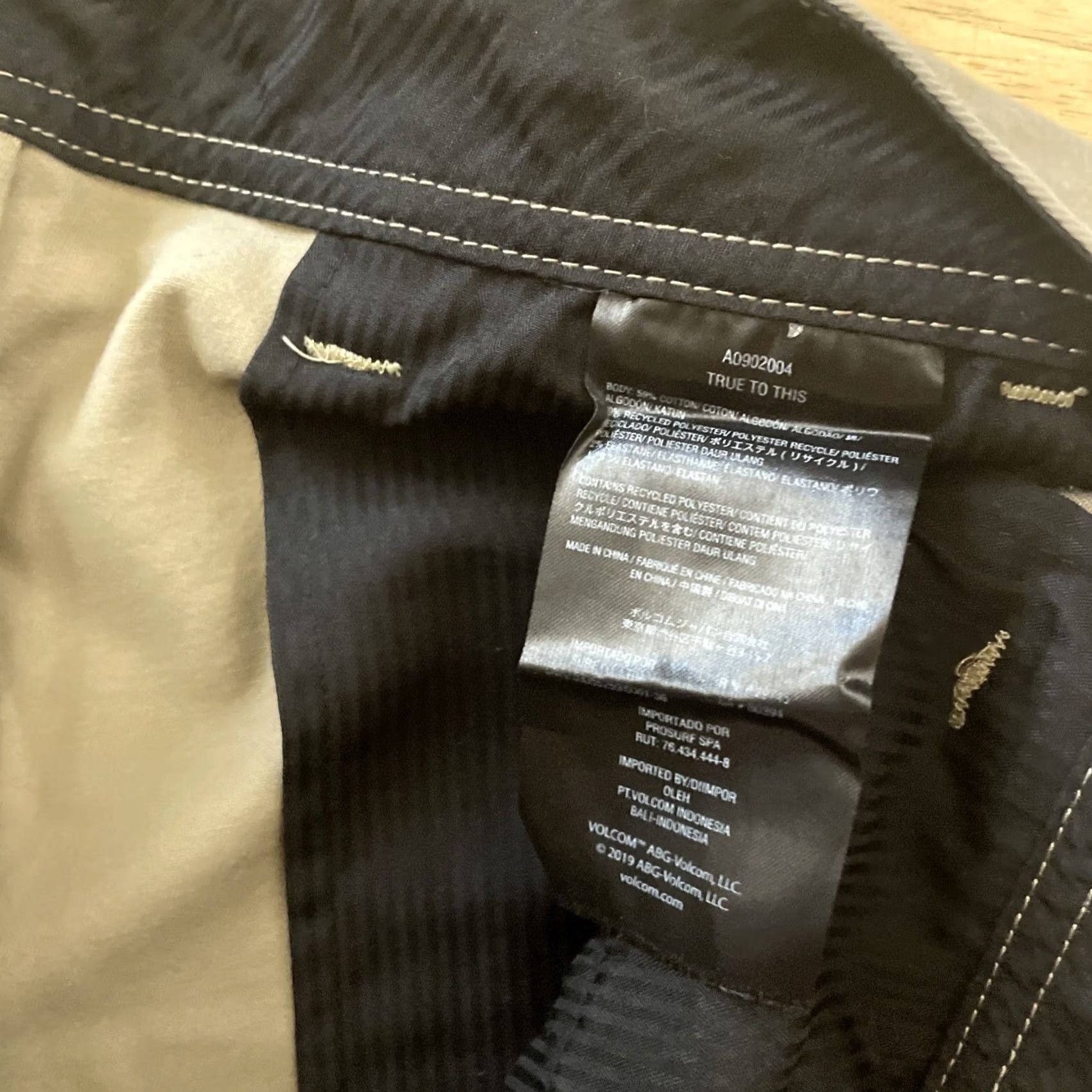 Volcom Volcom Chino Shorts Men 32 Khaki Tan Preppy Beach Logo Twill Flat Front Skater Size US 32 / EU 48 - 7 Thumbnail