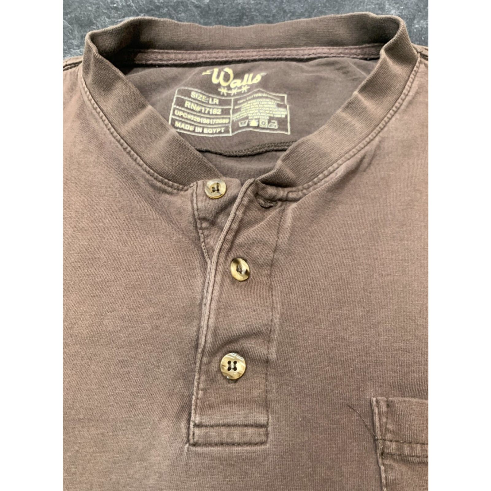 Walls VINTAGE Walls Men's Henley Shirt Large Brown Cotton Pocket Workwear Size US L / EU 52-54 / 3 - 4 Thumbnail