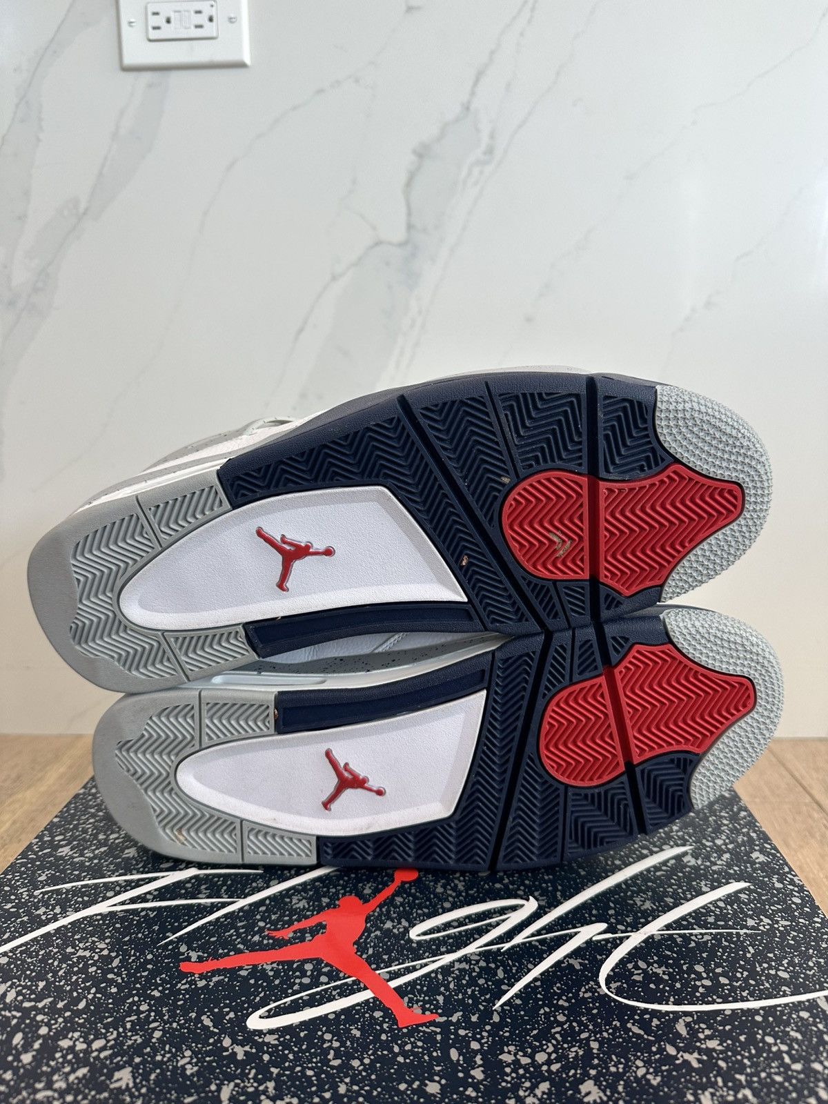 Jordan 4 Midnight Navy