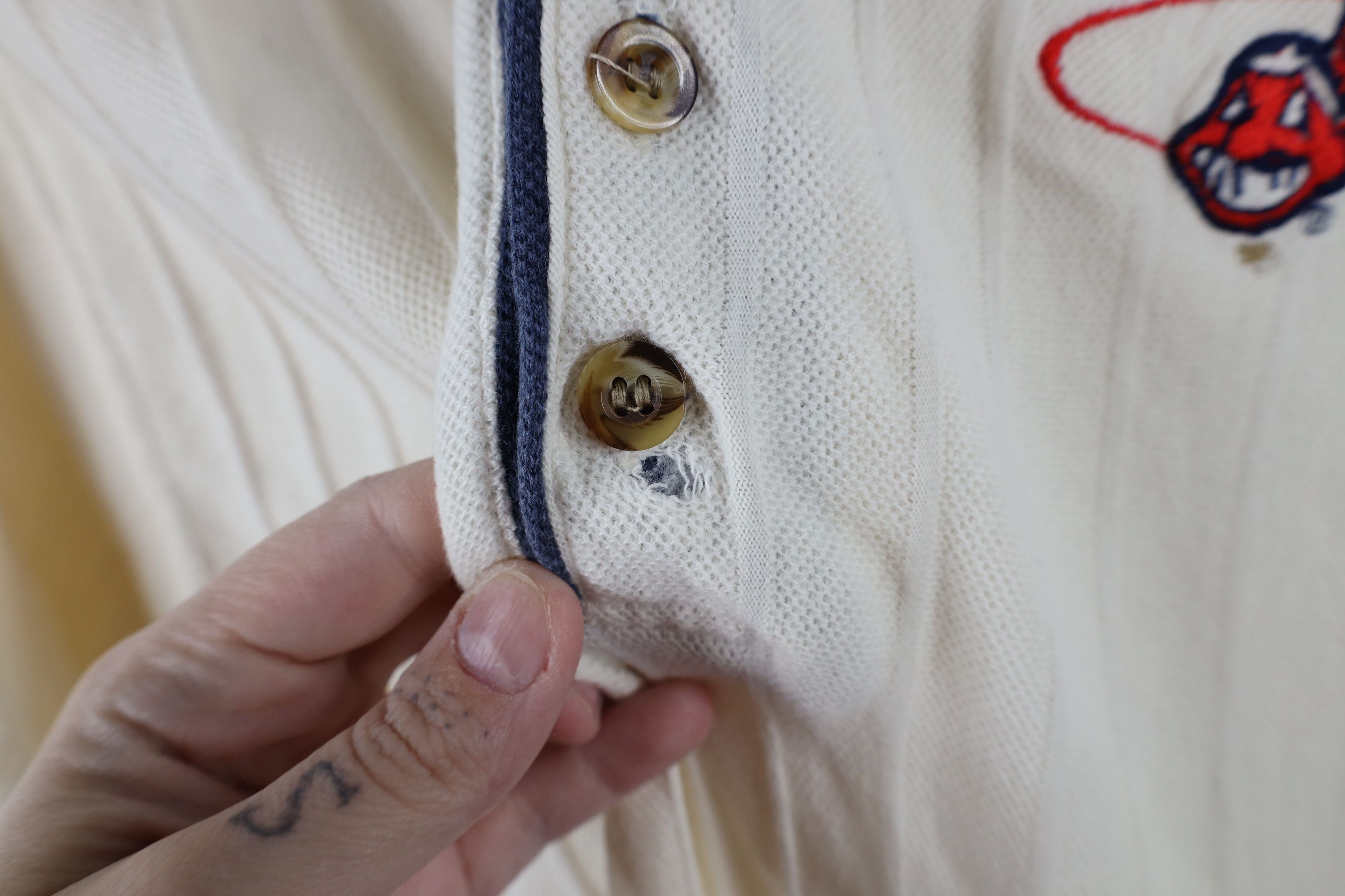 Vintage Vintage 90s Chief Wahoo Cleveland Indians Baseball Polo Size US L / EU 52-54 / 3 - 5 Thumbnail