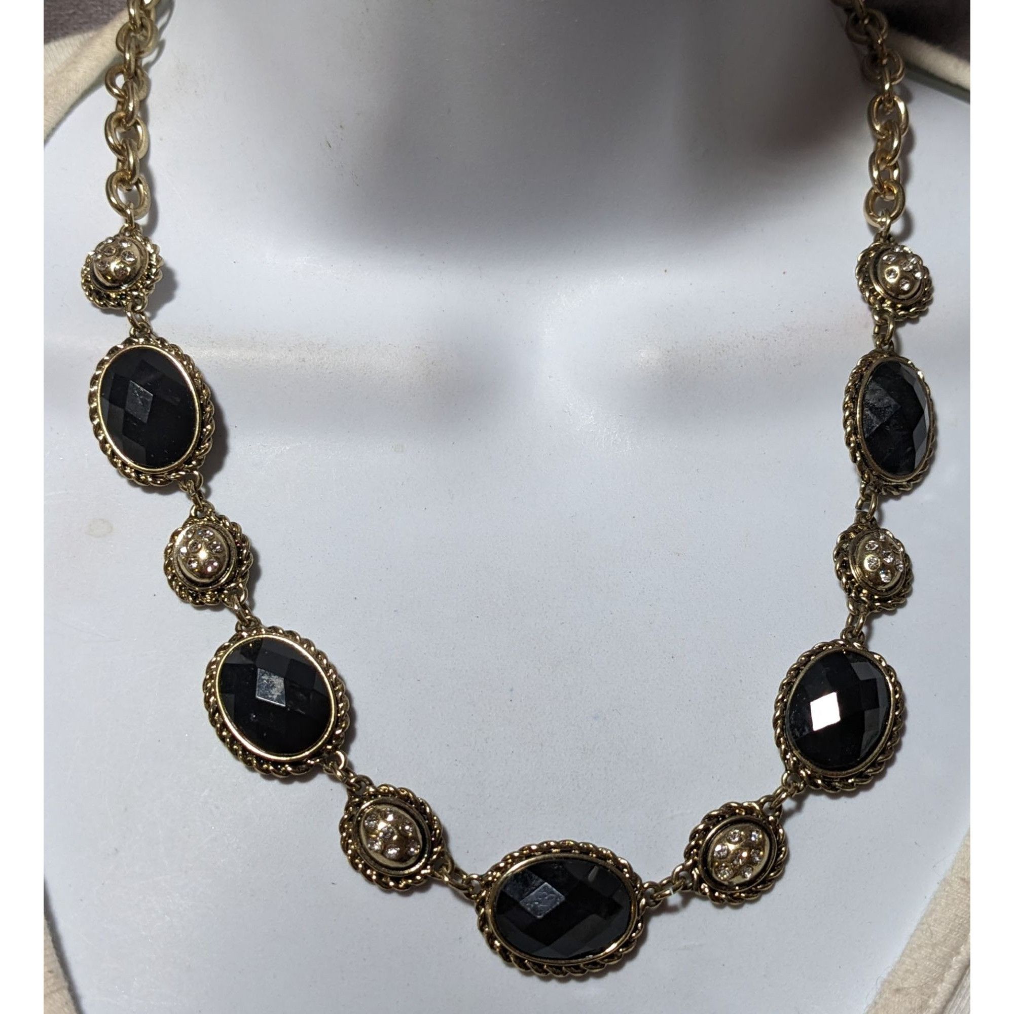 Jones New York Vintage Glam Jones New York Gold Gemmed Necklace Size ONE SIZE - 5 Thumbnail